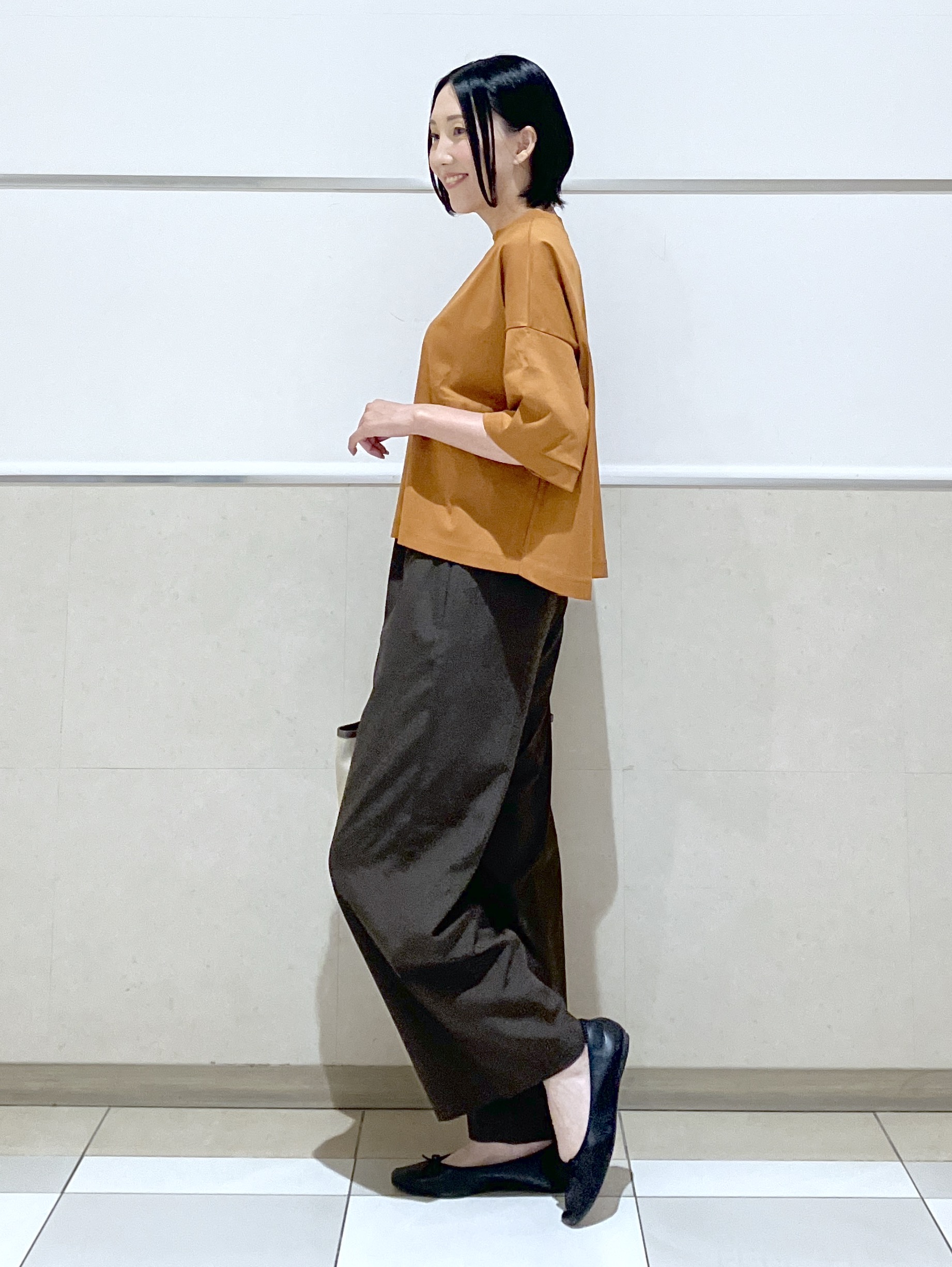 eriko さんの「Dessin｜【体型カバー】美光沢カットソーボクシーシルエット」を使ったコーディネート