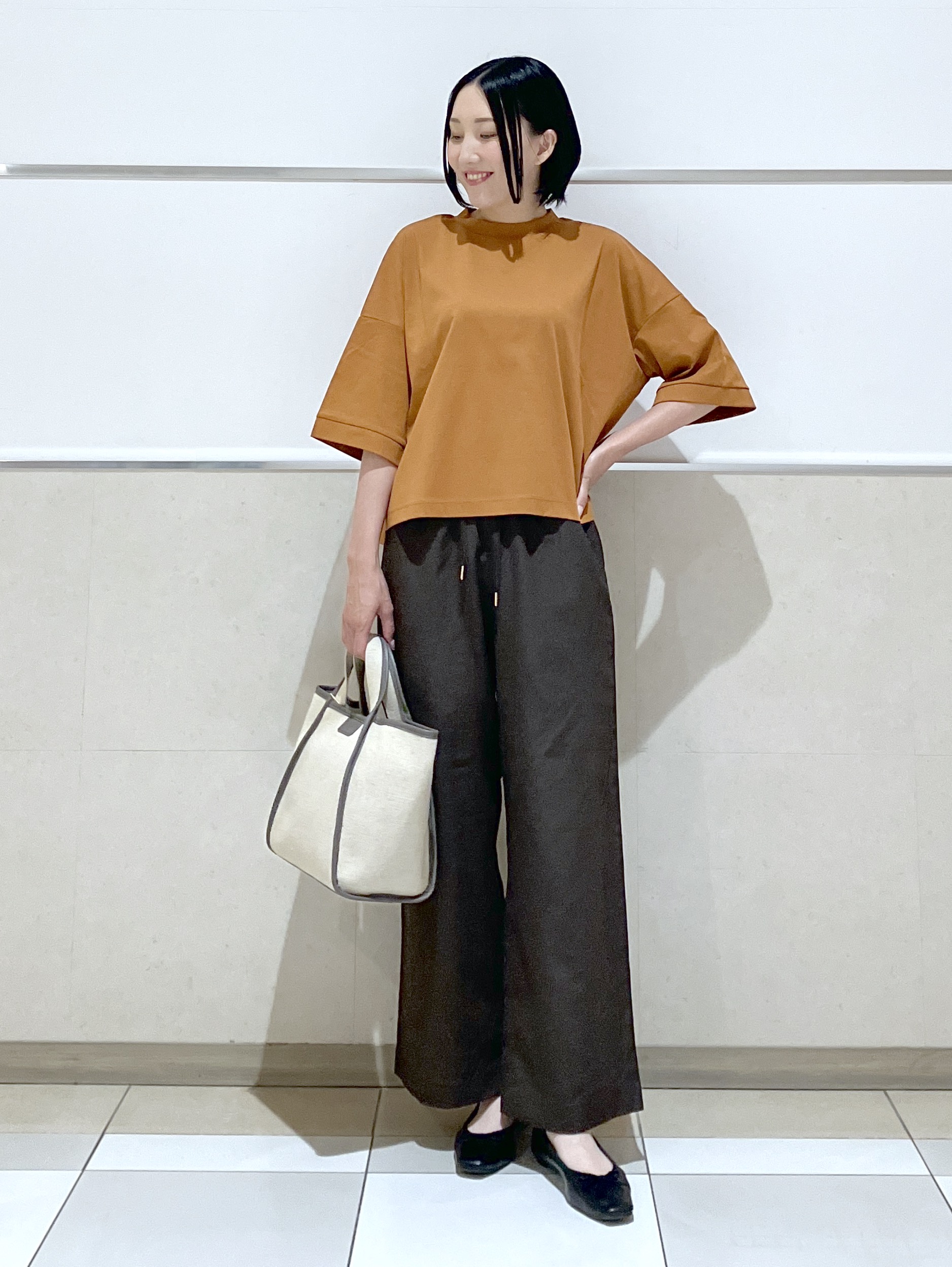 eriko さんの「Dessin｜【体型カバー】美光沢カットソーボクシーシルエット」を使ったコーディネート