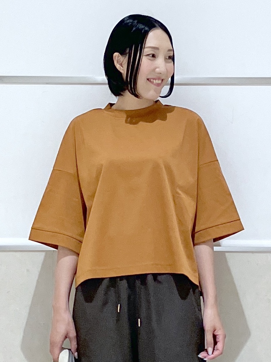 eriko さんの「Dessin｜【体型カバー】美光沢カットソーボクシーシルエット」を使ったコーディネート
