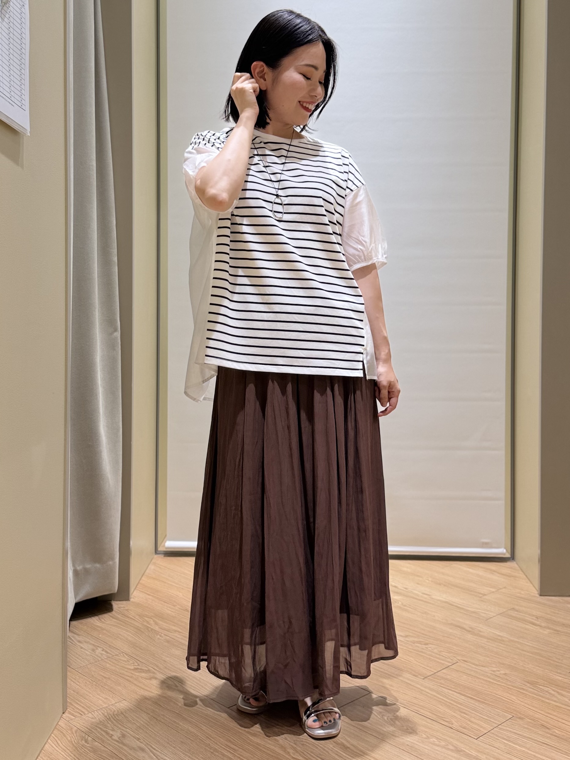 あんりさんの「grove｜【UVカット】体型カバー叶う、バックプリーツTシャツ」を使ったコーディネート
