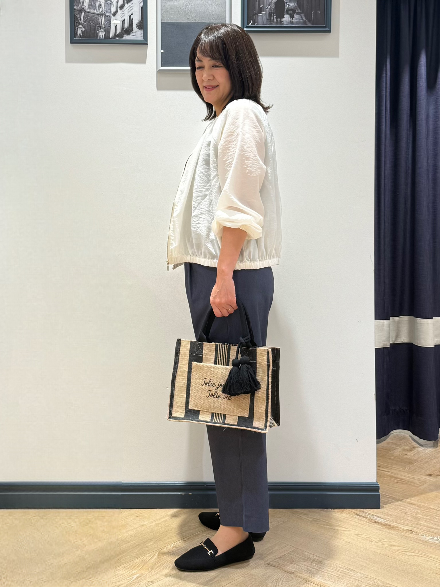 Lilyさんの「grove｜気温調整にも◎ブラウス感覚で羽織れるシアーブルゾン」を使ったコーディネート