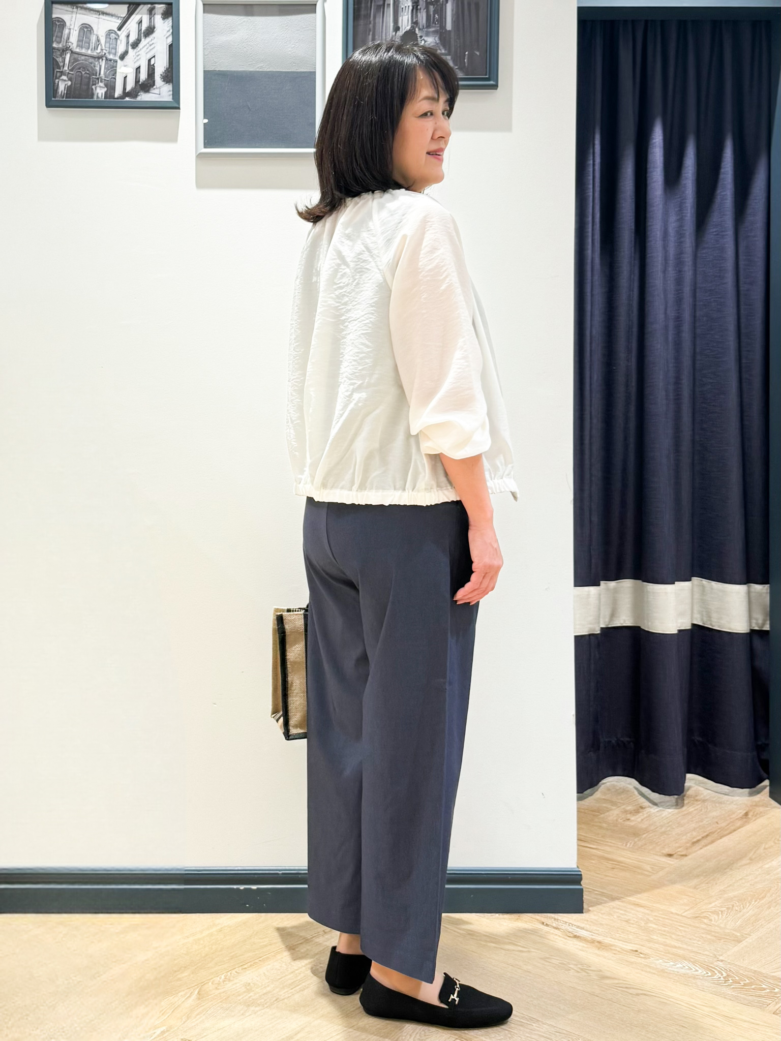 Lilyさんの「grove｜気温調整にも◎ブラウス感覚で羽織れるシアーブルゾン」を使ったコーディネート