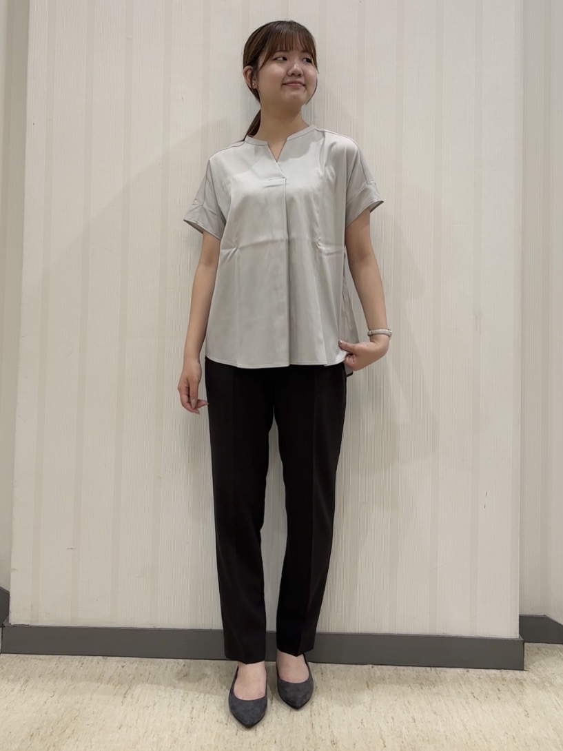 ちひさんの「INDIVI｜【洗える／UVケア／麻調】テーパードパンツ」を使ったコーディネート