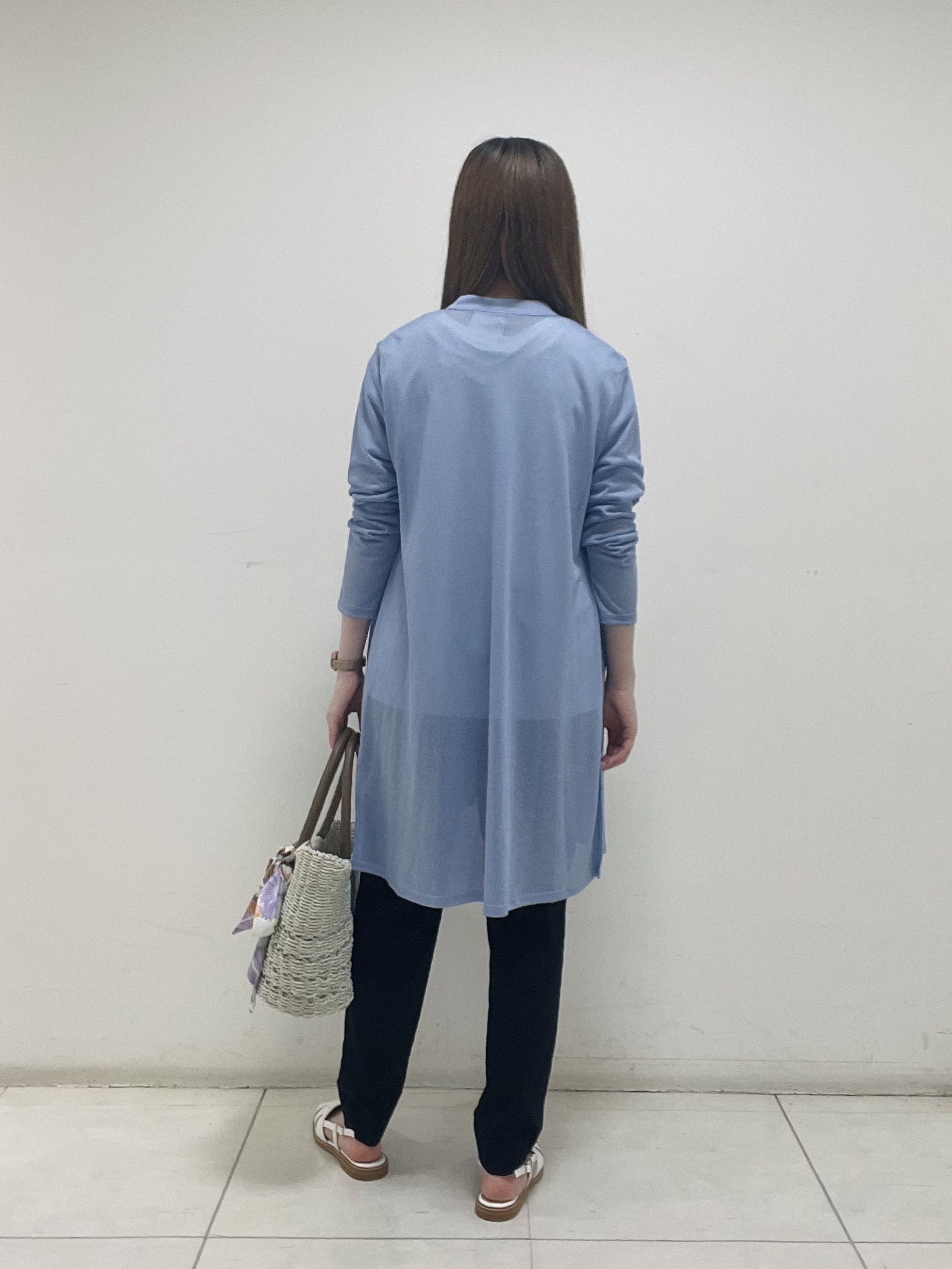 mさんの「INDIVI｜【洗える／アンサンブル可能】シアーストライプカーディガン」を使ったコーディネート