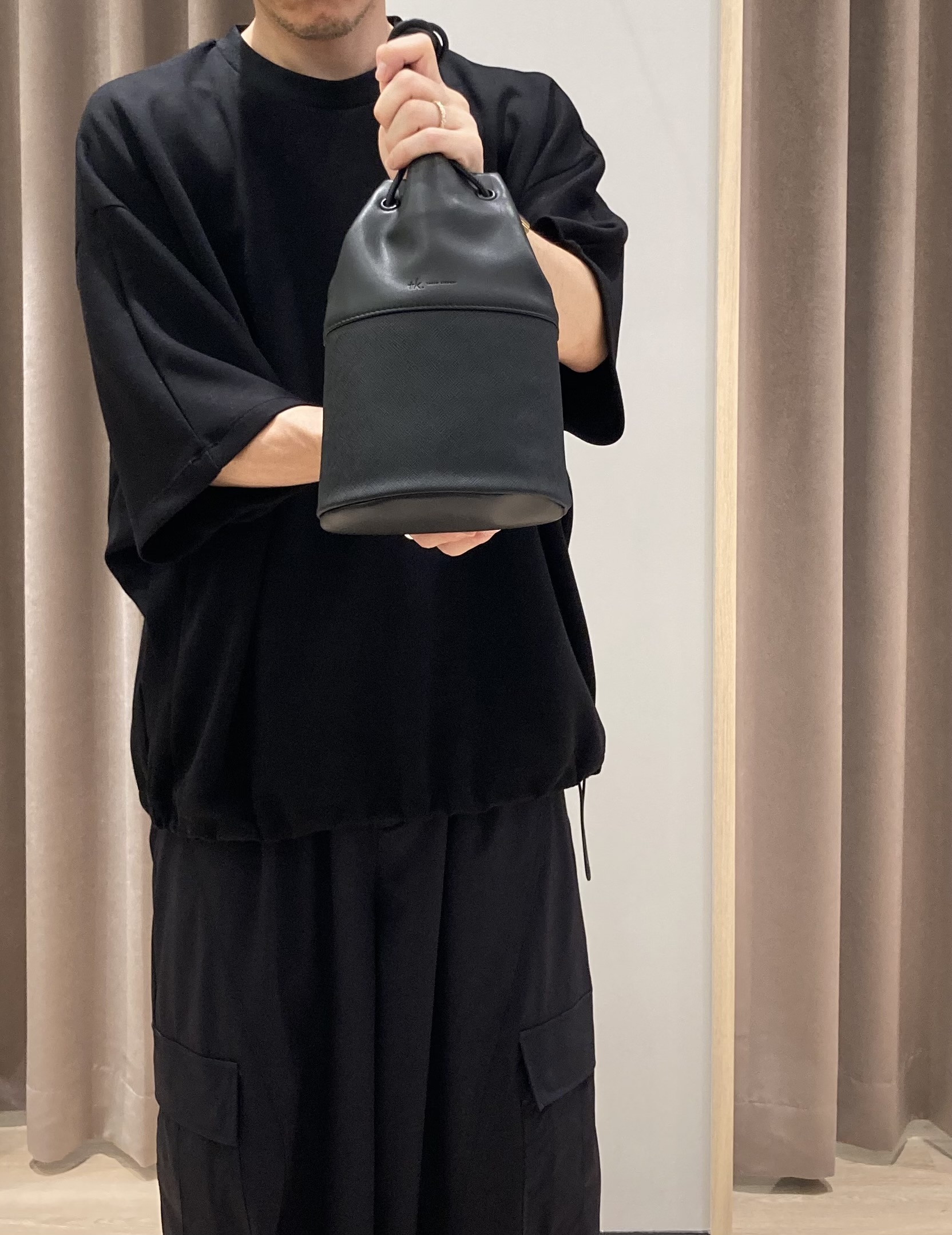 シュンさんの「TAKEO KIKUCHI｜【昨年売上NO.1】マシュマロドルマンカットソー/柔らか/ふわふわタッチ」を使ったコーディネート