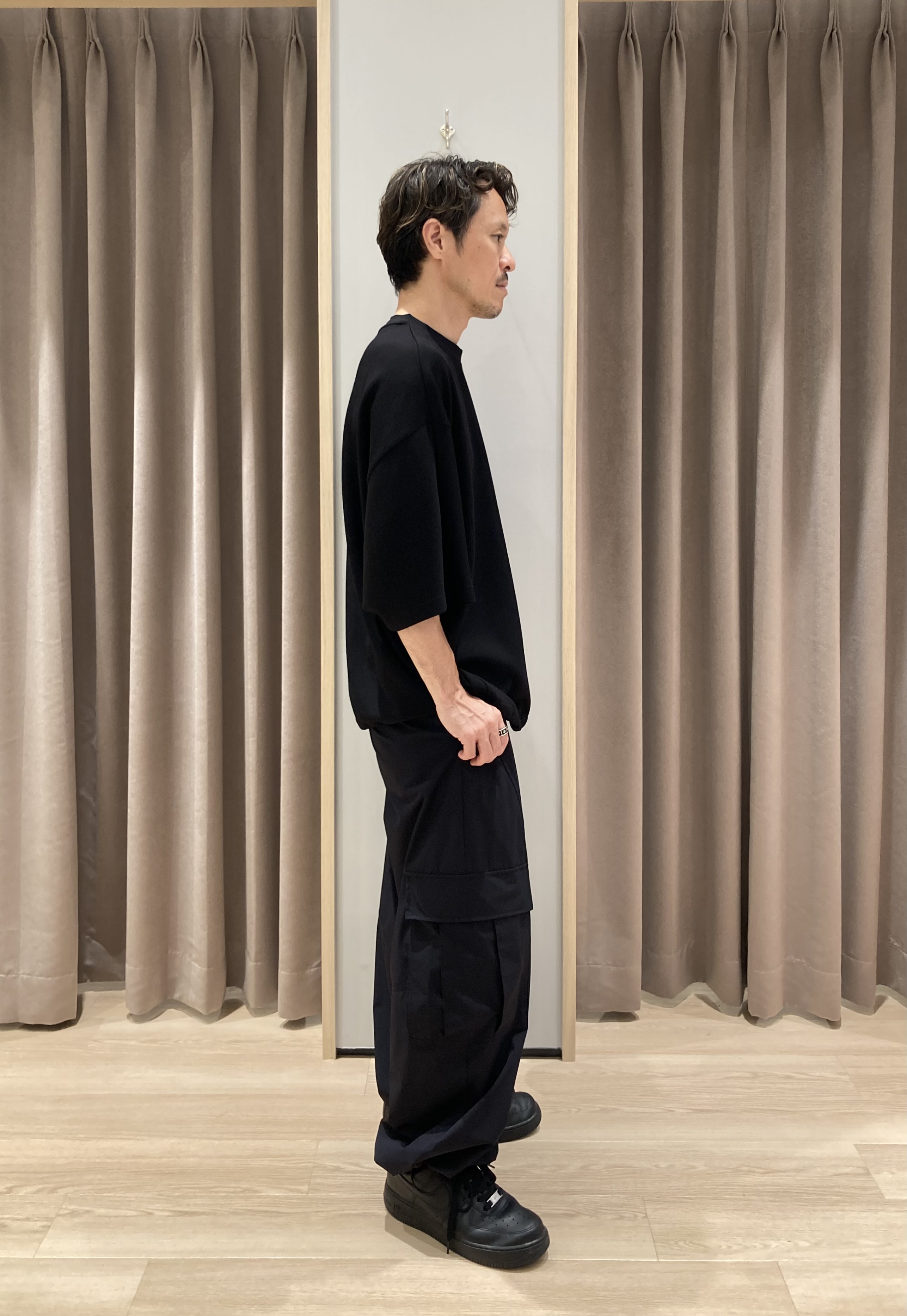 シュンさんの「TAKEO KIKUCHI｜【昨年売上NO.1】マシュマロドルマンカットソー/柔らか/ふわふわタッチ」を使ったコーディネート