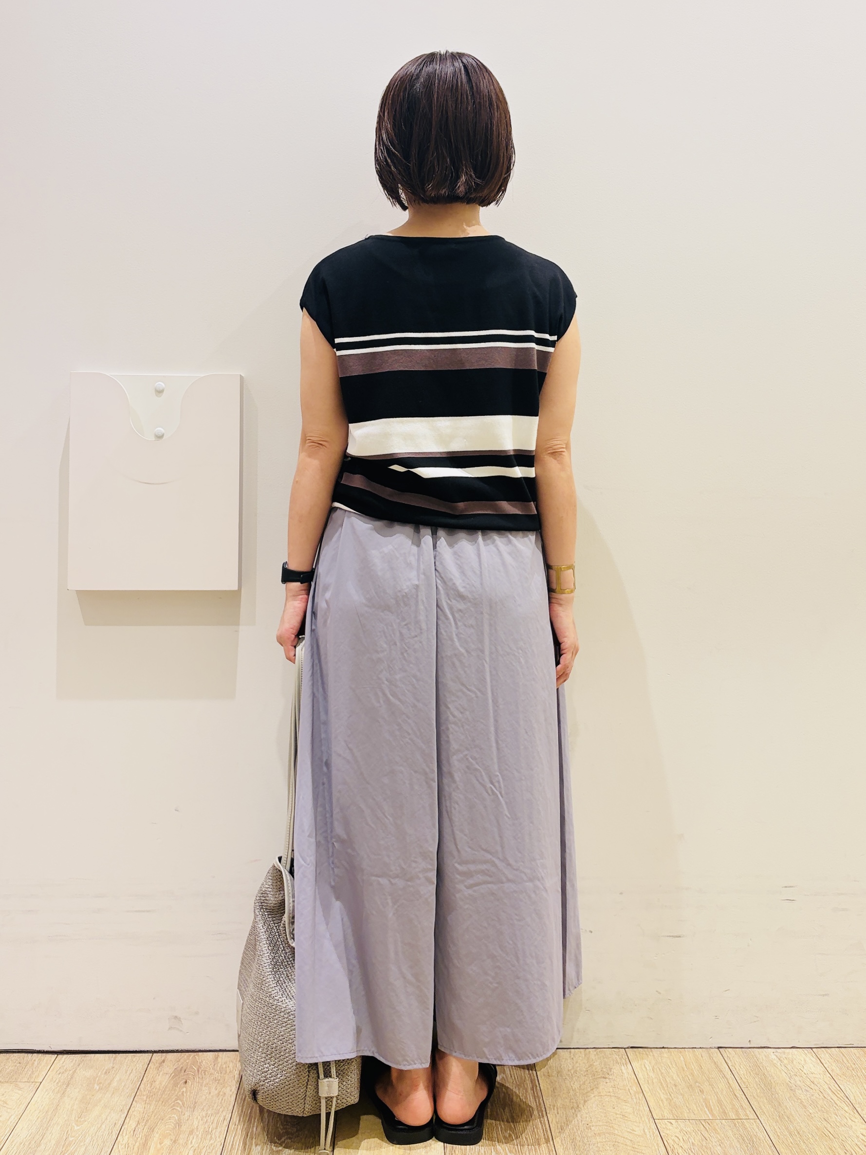 YUKOさんの「index｜表面デザイン フープピアス」を使ったコーディネート