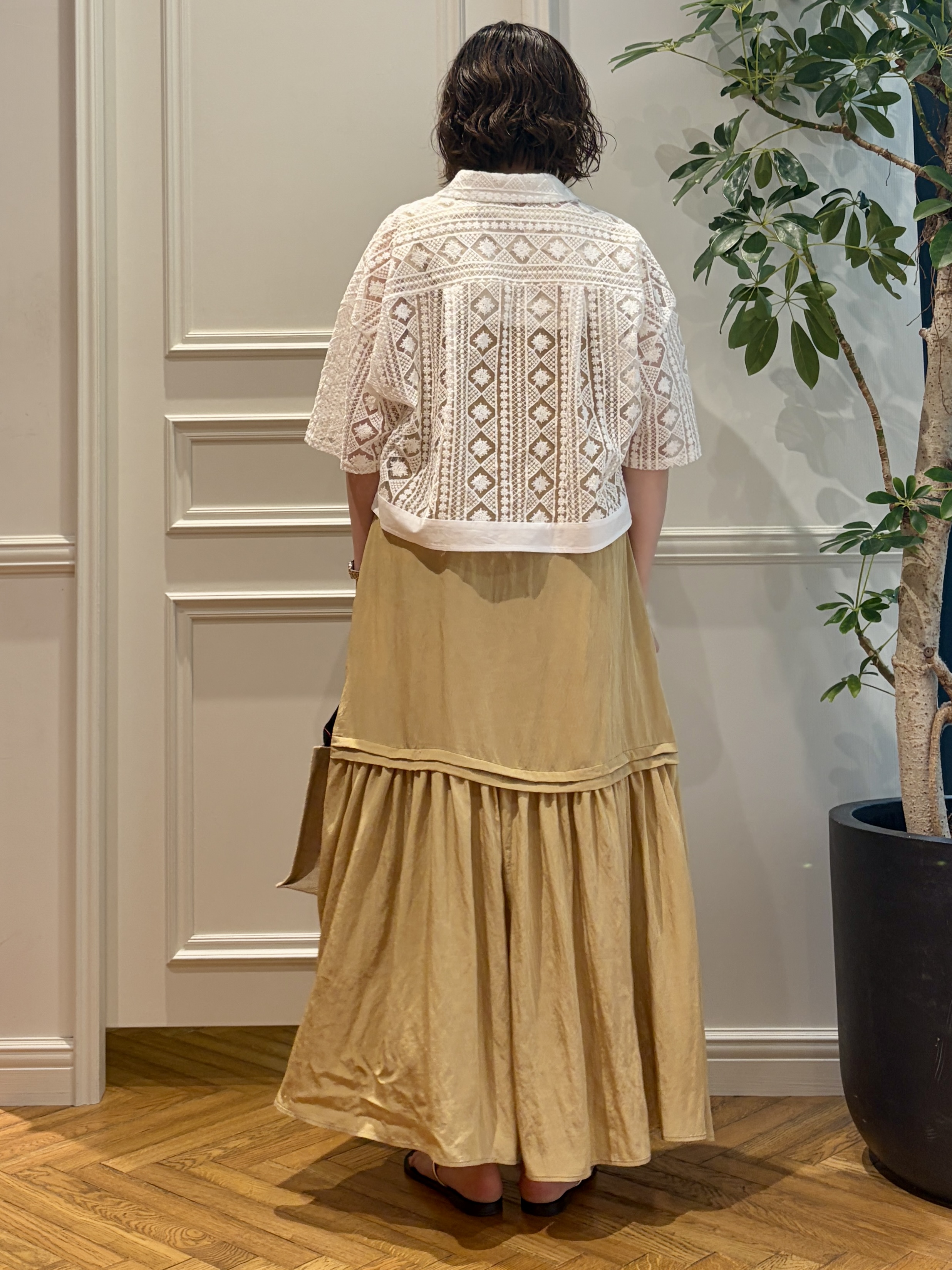 nakaoさんの「DRESSTERIOR｜【着映え/ハーフ袖】ウォッシャブルレース クロップドシャツ」を使ったコーディネート