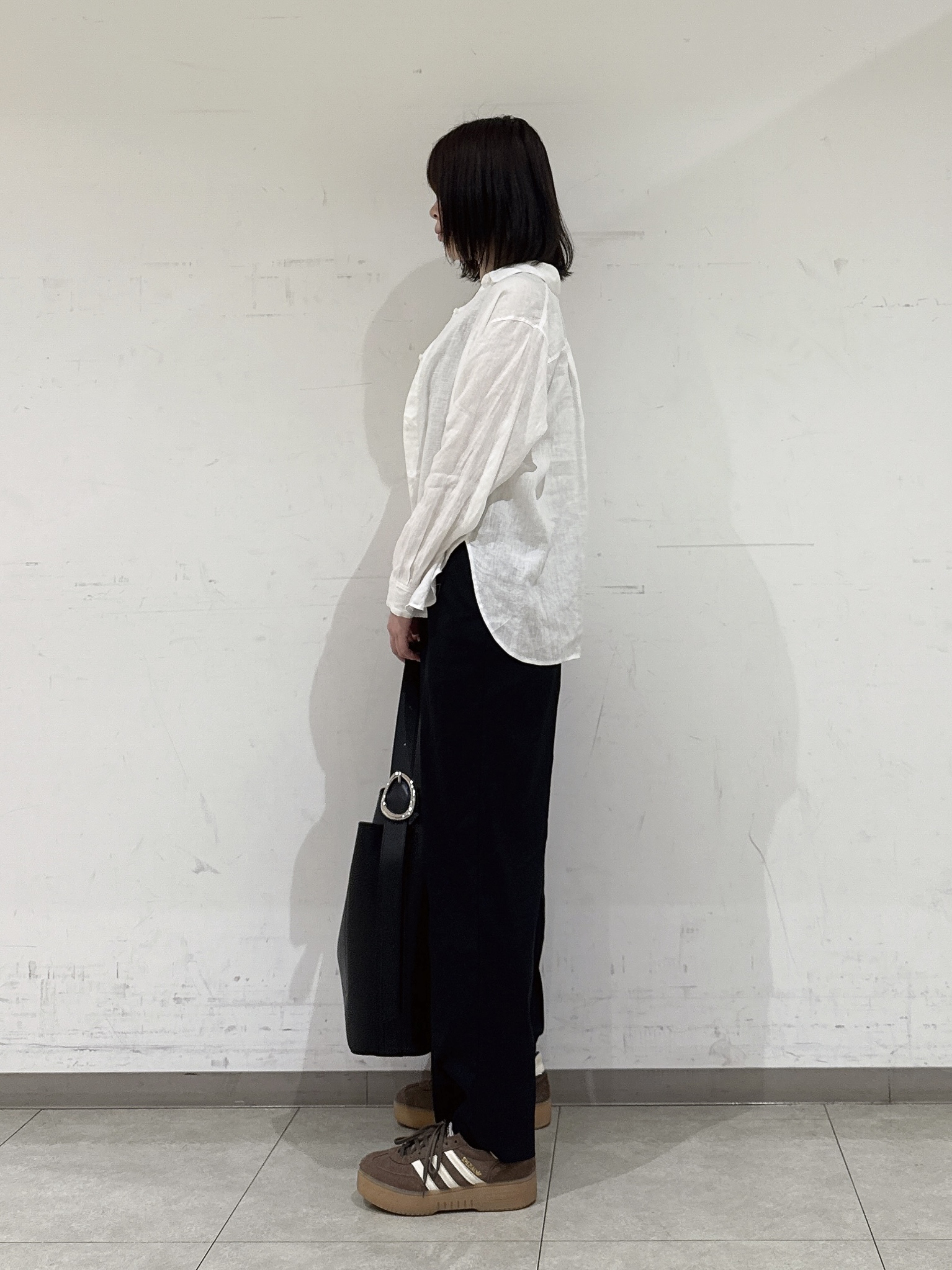 rinaさんの「INDIVI｜【接触冷感／2WAY】カシュクールリネンシャツ」を使ったコーディネート