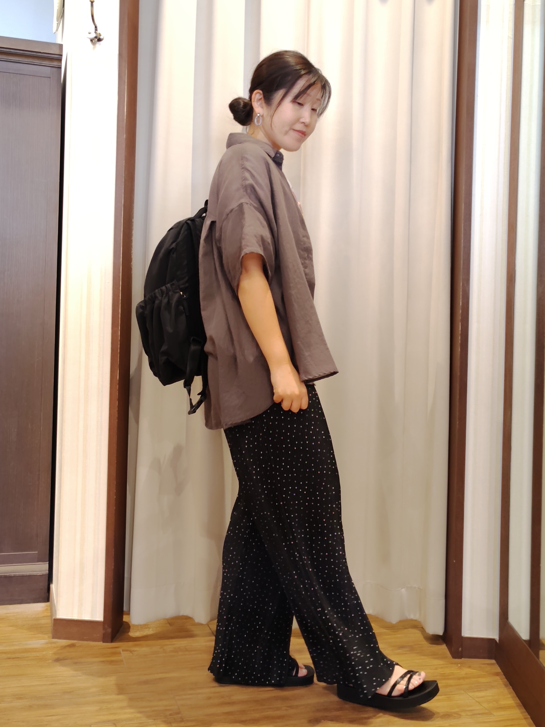 chami さんの「SHOO･LA･RUE｜ヒップがすっぽり隠れる やわらか5分袖シアーシャツ」を使ったコーディネート