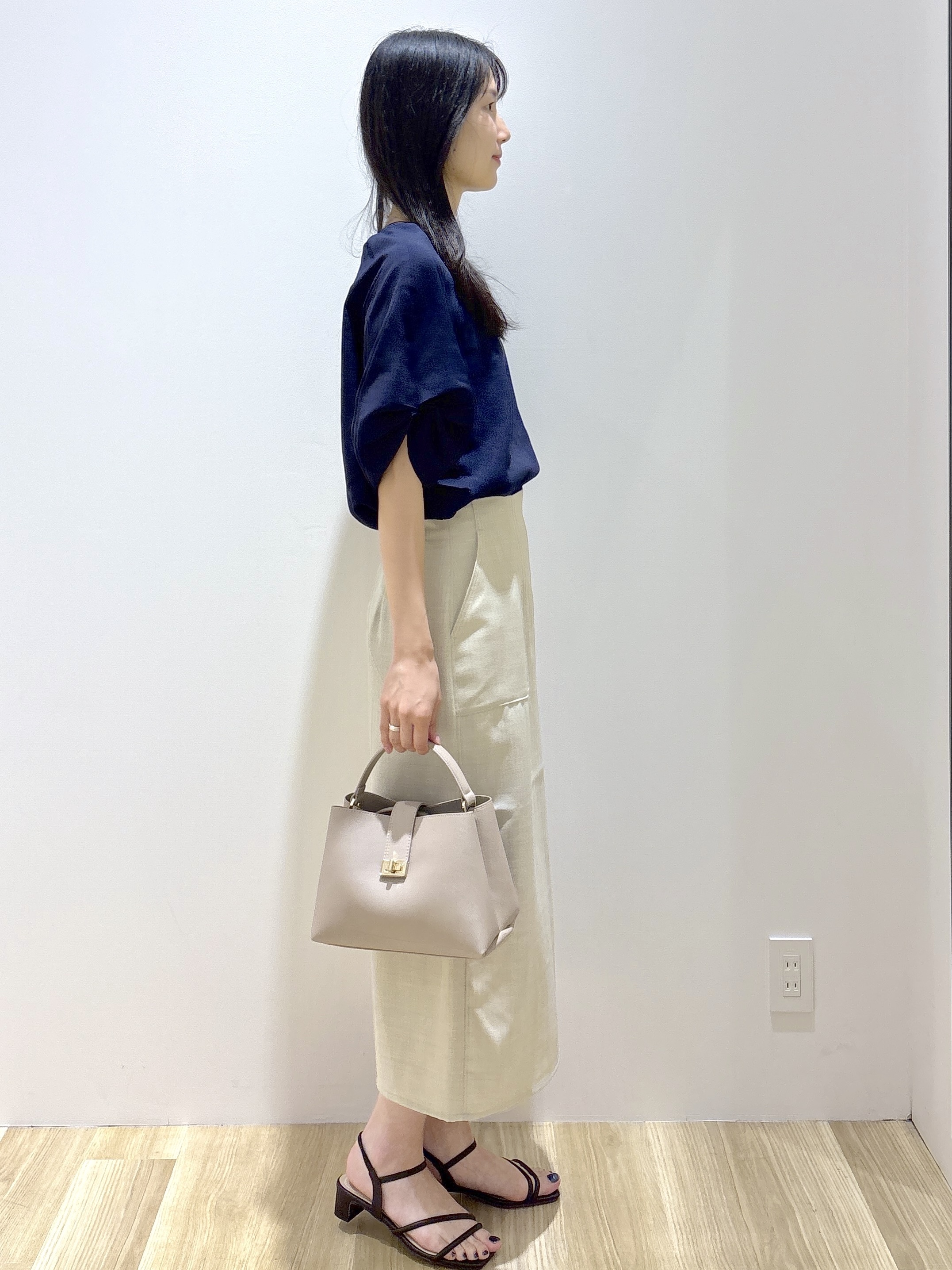 sachikoさんの「OPAQUE.CLIP｜【接触冷感／吸水速乾】リネンライク タックスリーブブラウス《セットアップ対応／洗濯機OK》」を使ったコーディネート