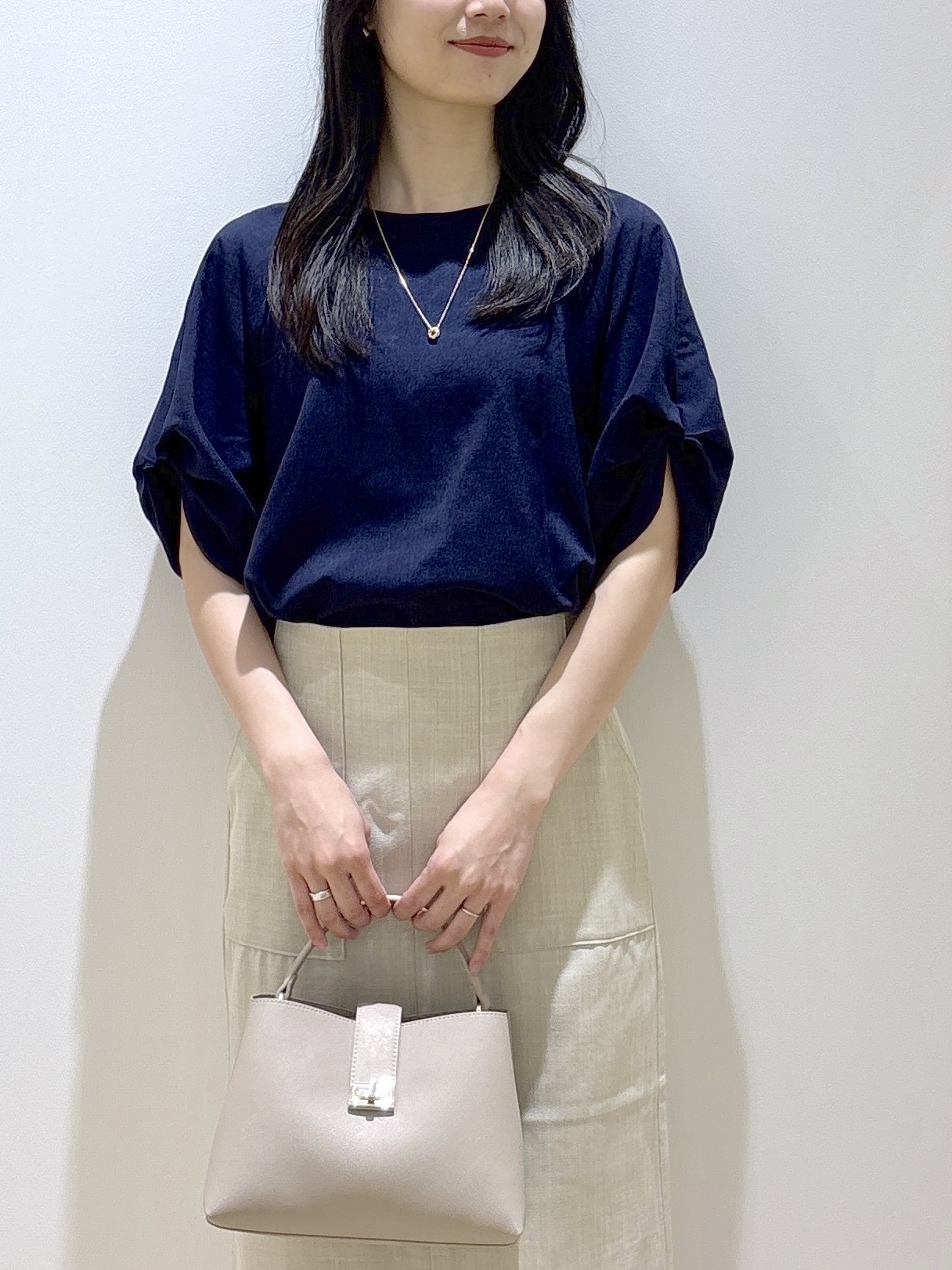 sachikoさんの「OPAQUE.CLIP｜【接触冷感／吸水速乾】リネンライク タックスリーブブラウス《セットアップ対応／洗濯機OK》」を使ったコーディネート
