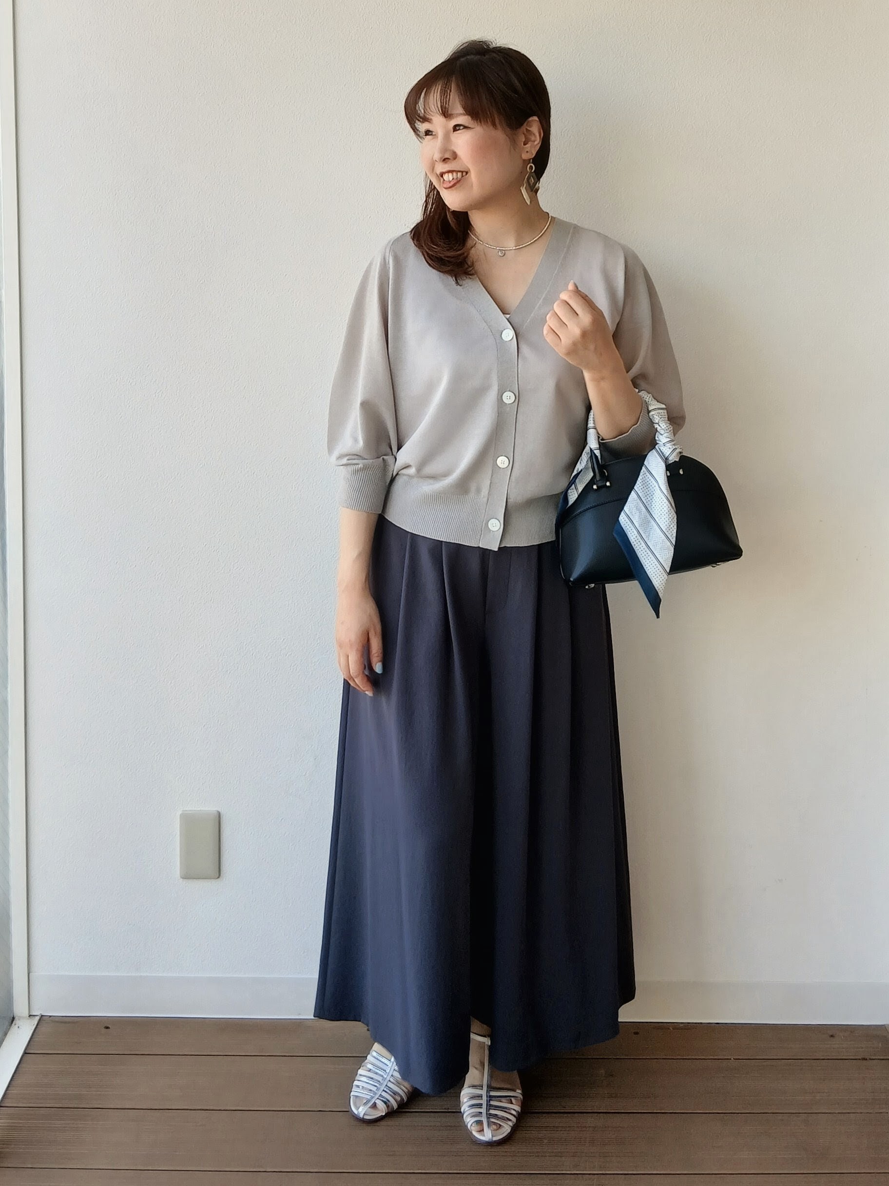 なみきさんの「UNTITLED｜【アンサンブル可/シアー】リネンエステルカーディガン」を使ったコーディネート