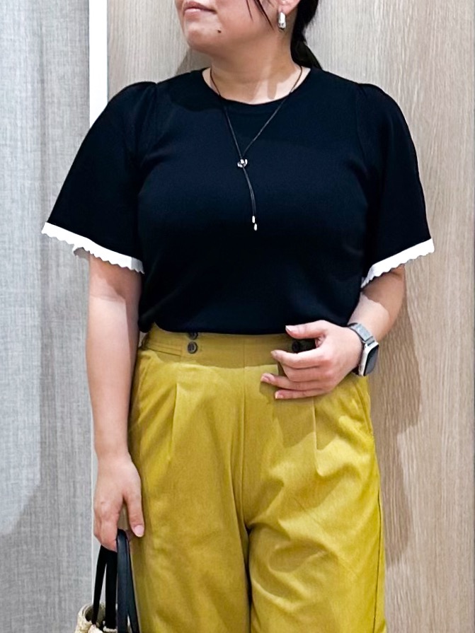 naoさんの「grove｜高評価！【シリーズ累計36万枚！名品ニット】やわらかドライタッチ スカラップスリーブニット」を使ったコーディネート