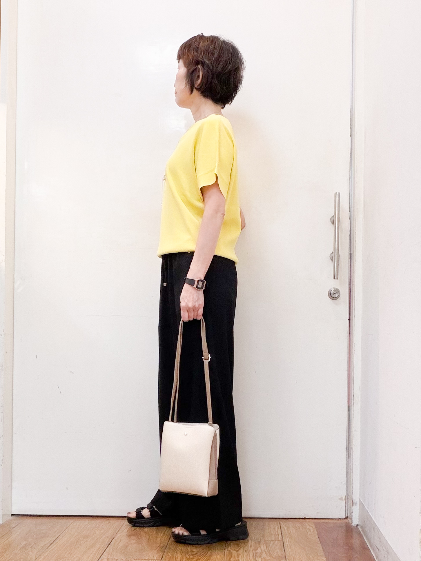 みぃさんの「SHOO･LA･RUE｜【毎日洗える/UV】二の腕隠れる さらっとドルマン半袖ニット」を使ったコーディネート