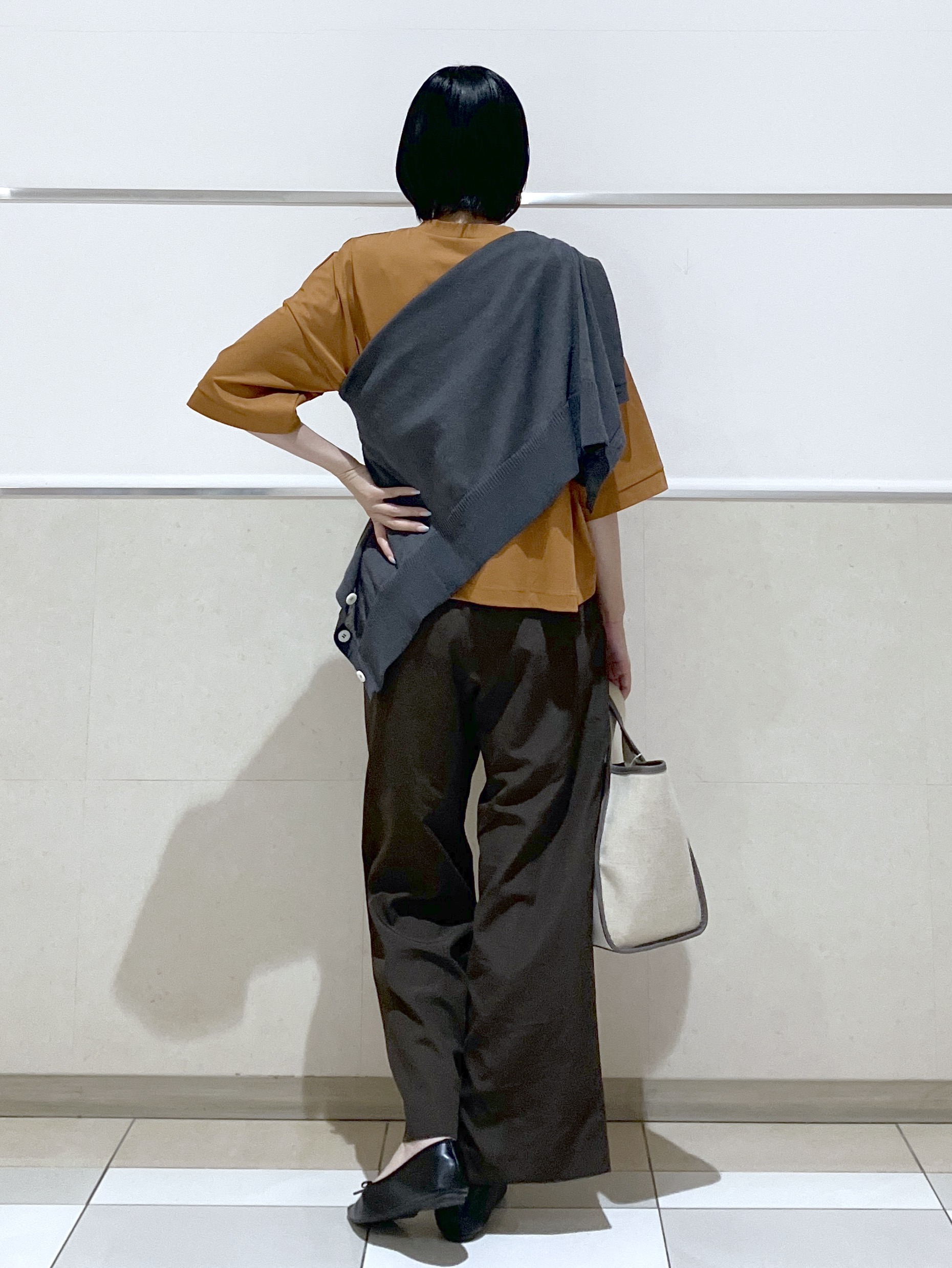 eriko さんの「Dessin｜【体型カバー】美光沢カットソーボクシーシルエット」を使ったコーディネート