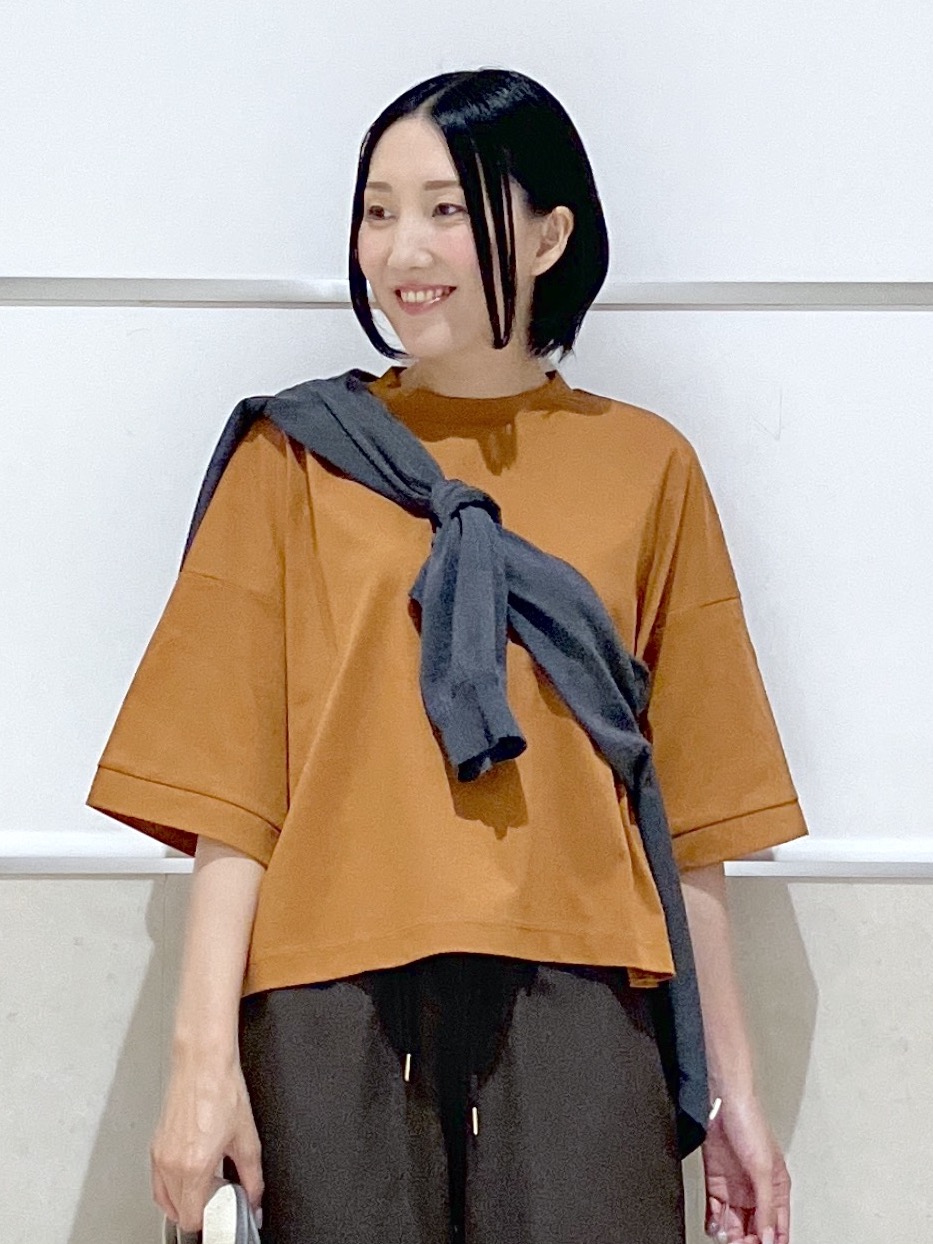 eriko さんの「Dessin｜【体型カバー】美光沢カットソーボクシーシルエット」を使ったコーディネート