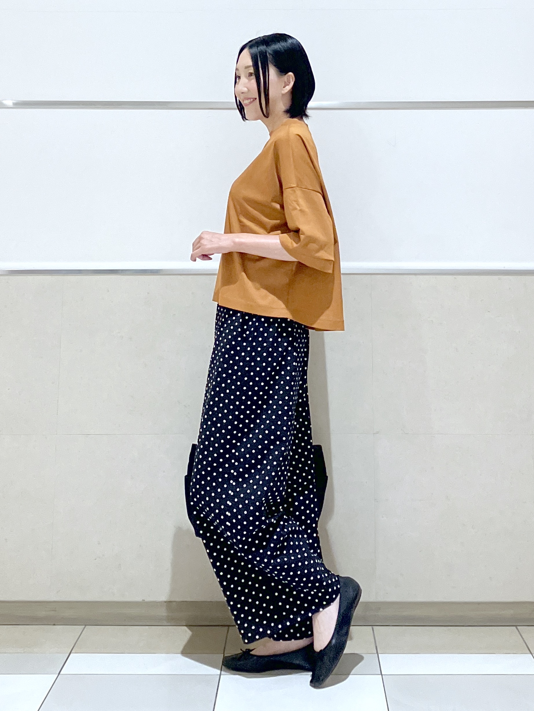 eriko さんの「Dessin｜【体型カバー】美光沢カットソーボクシーシルエット」を使ったコーディネート