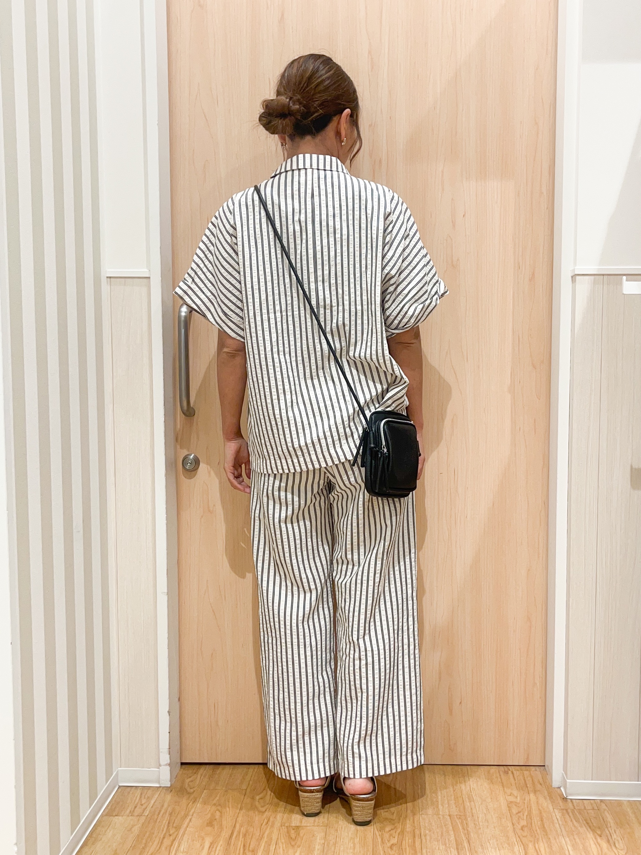 natsumiさんの「SHOO･LA･RUE｜【S-LL/吸水速乾/セットアップ可】羽織るだけで主役になる サッカーストライプシャツジャケット」を使ったコーディネート
