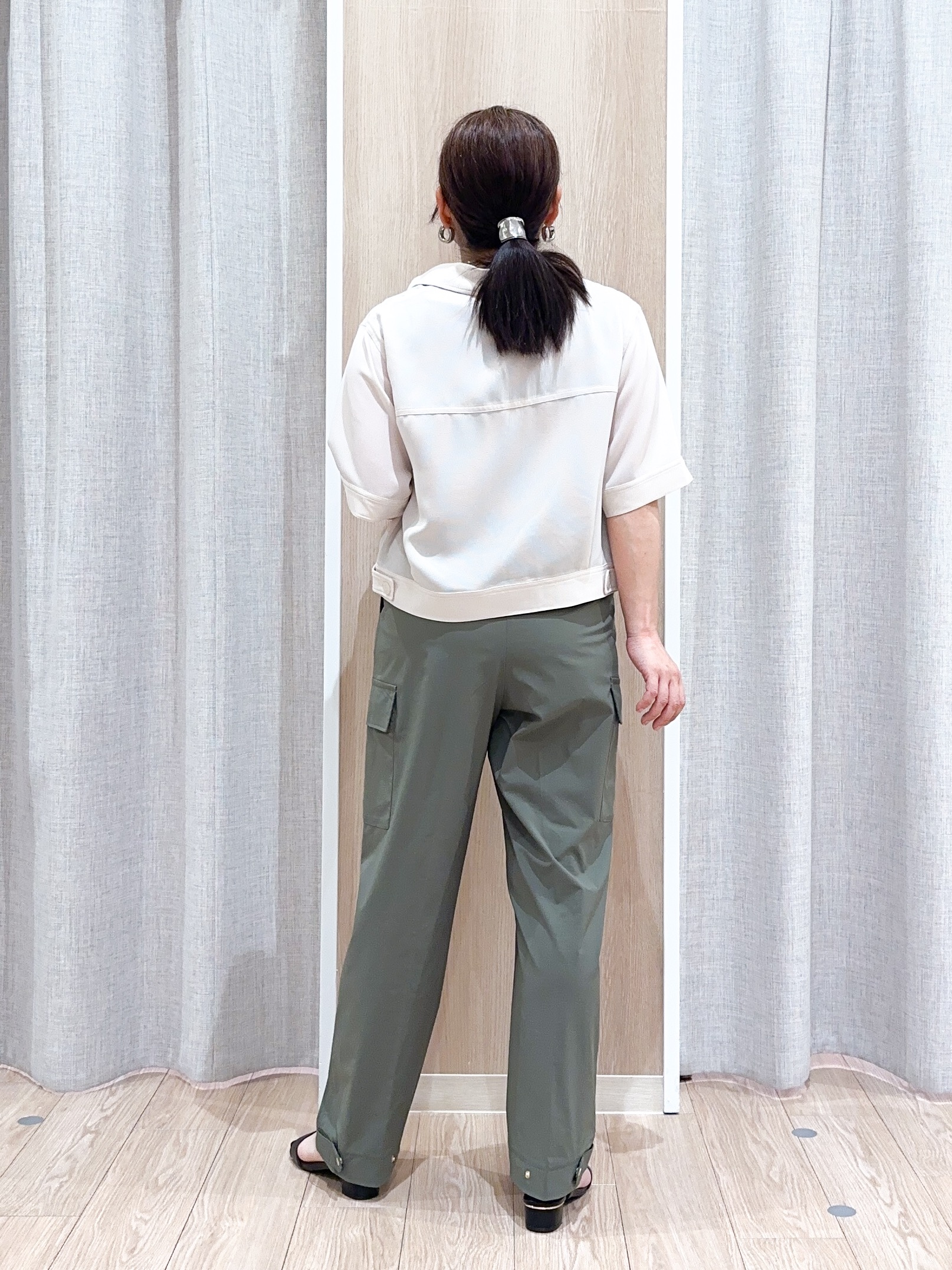 naoさんの「grove｜【吸水速乾・通気性・洗える】衿付きハーフジャケット」を使ったコーディネート