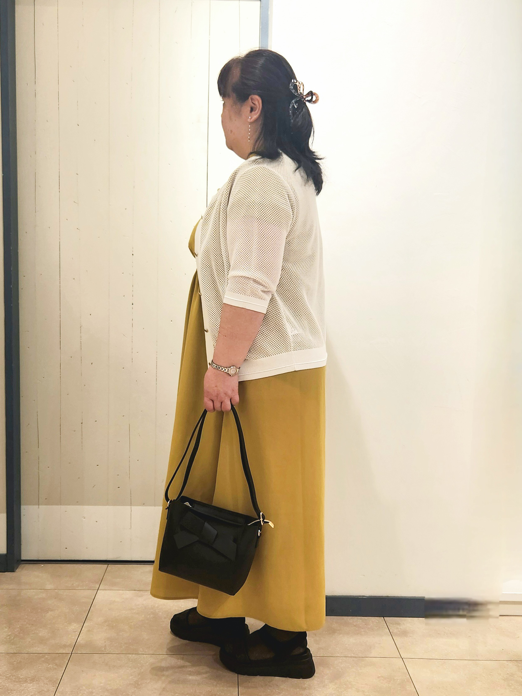 minoriさんの「grove｜【洗える】透けない、大人のメッシュカーディガン」を使ったコーディネート