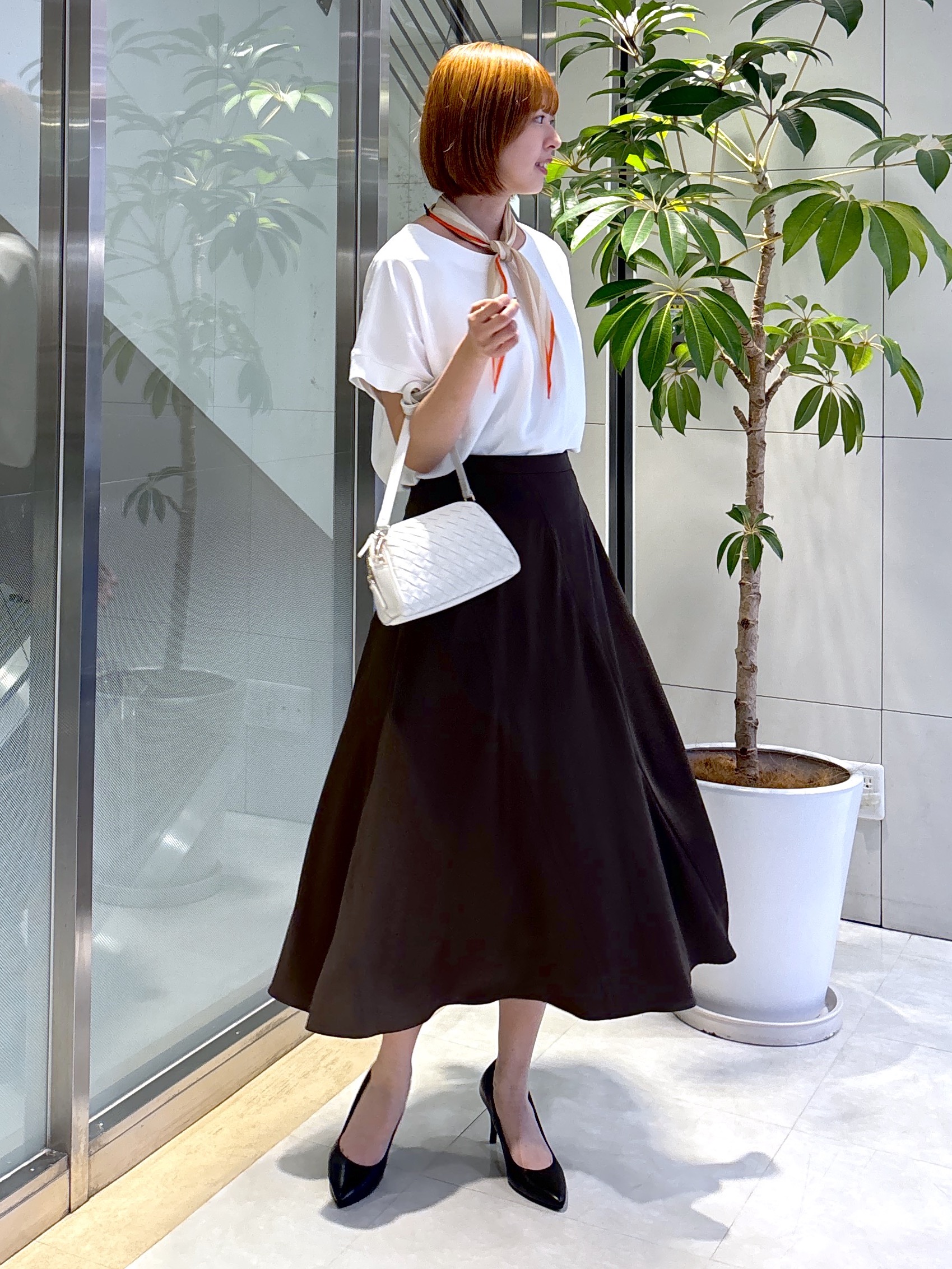 yukaさんの「UNTITLED｜【セットアップ可/UVカット/前後2WAY】リラクシーフレンチスリーブブラウス」を使ったコーディネート