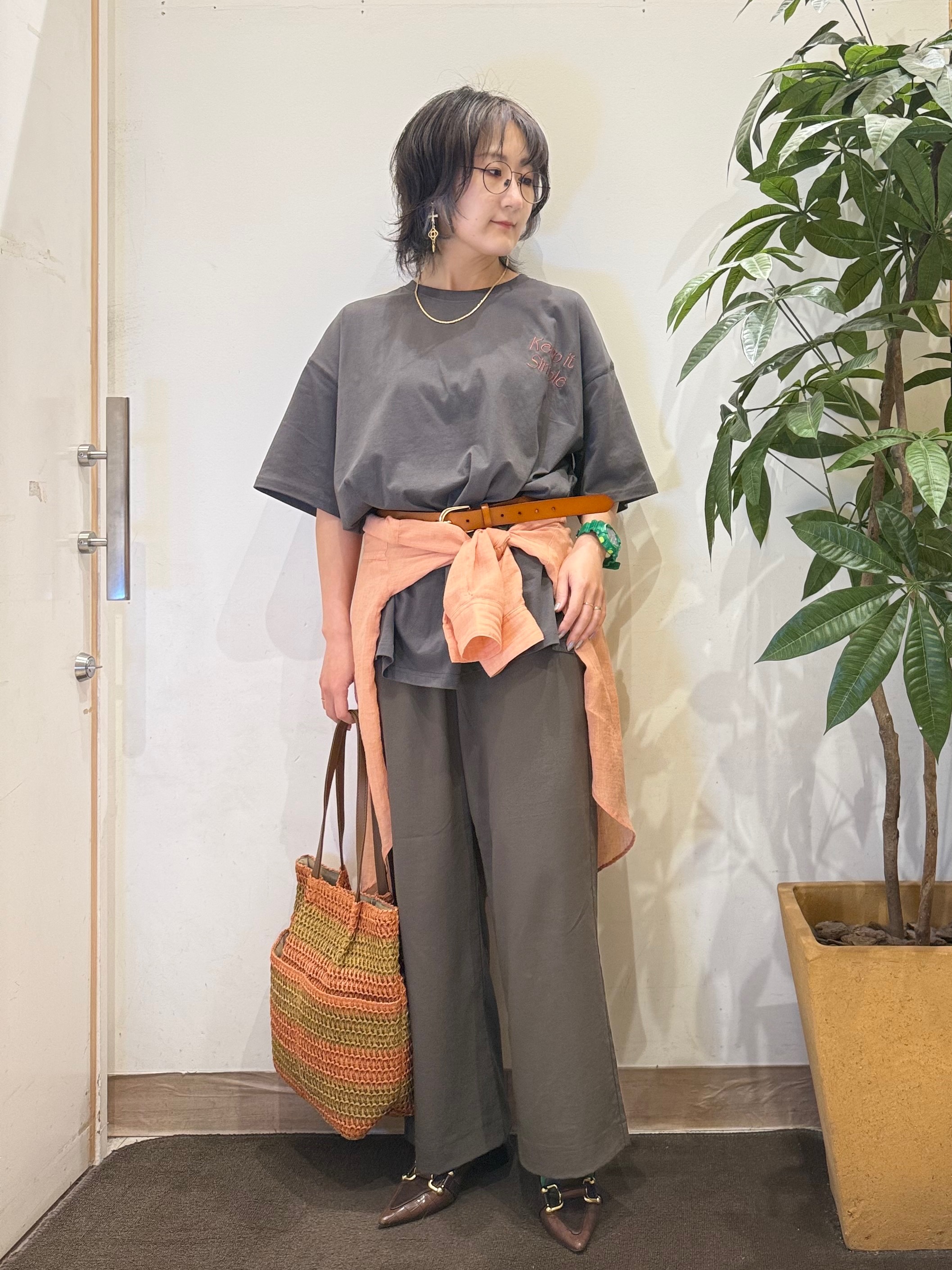 misakiさんの「SHOO･LA･RUE｜【体型カバー】ゆるっとBIGアソートTシャツ」を使ったコーディネート