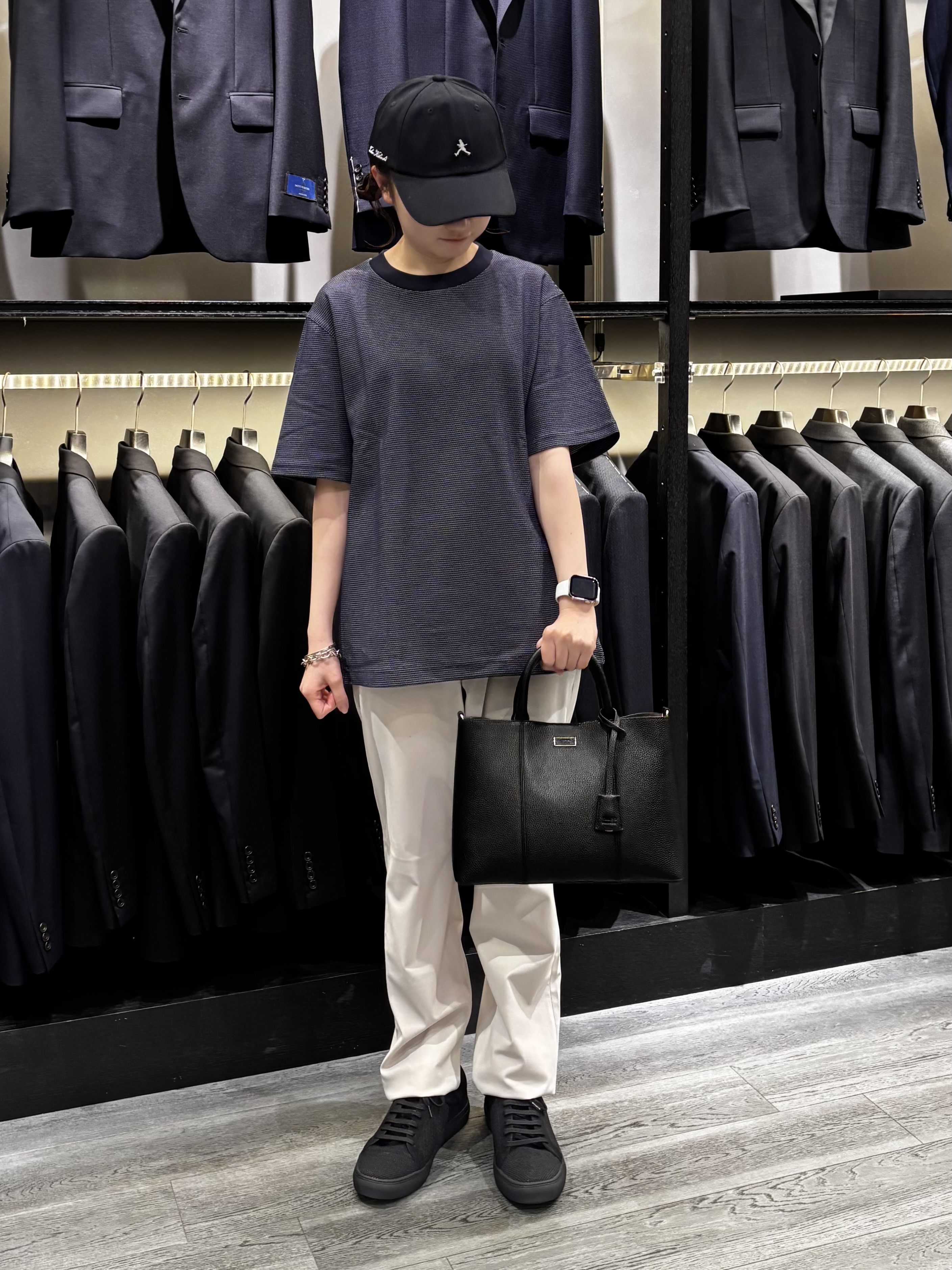ウララさんの「TAKEO KIKUCHI｜ニットアッパースニーカー」を使ったコーディネート