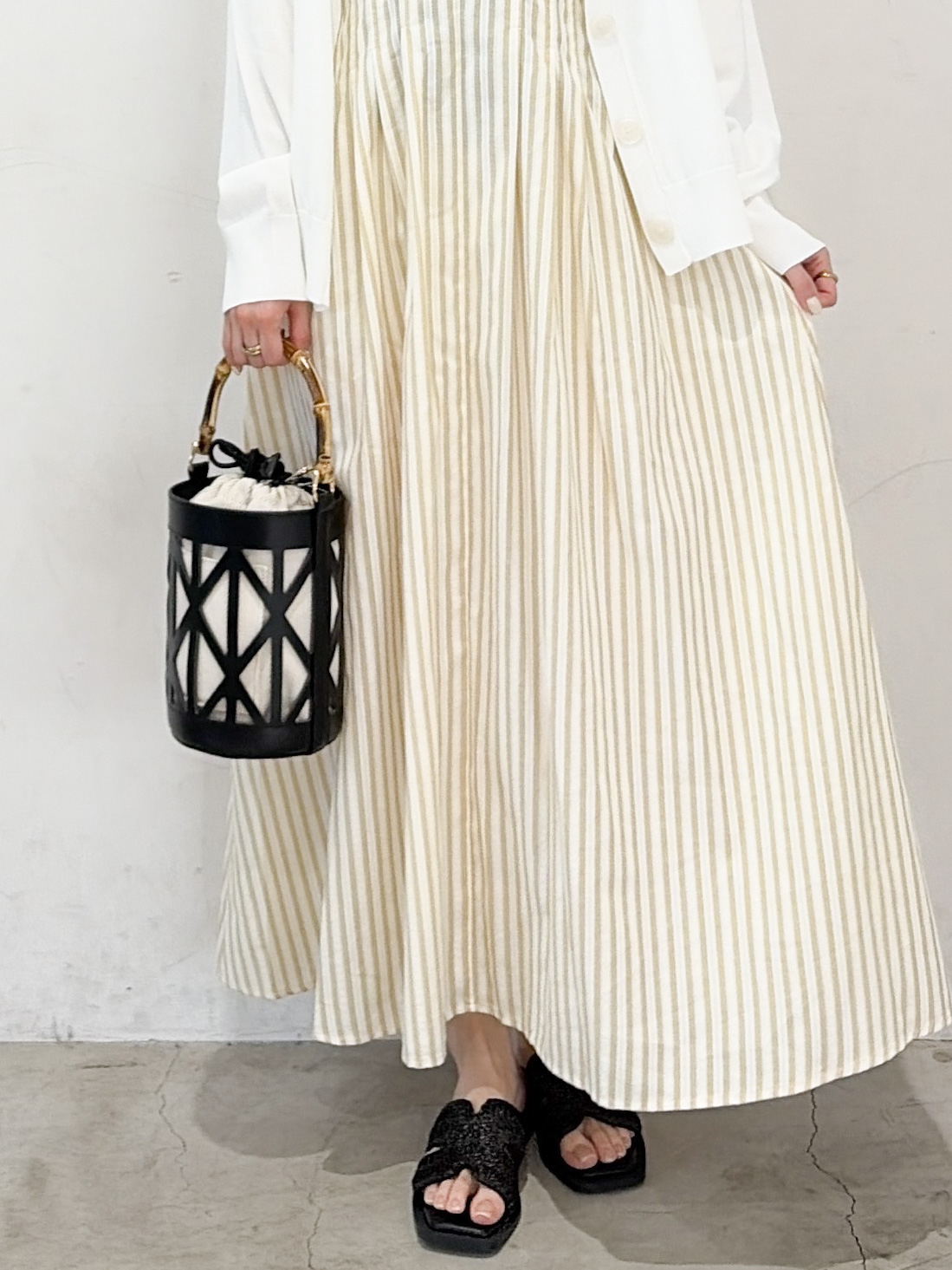 haruさんの「OPAQUE.CLIP｜【UV／接触冷感】Vネックリラクシーニットカーディガン《洗濯機OK／抗ピル》」を使ったコーディネート