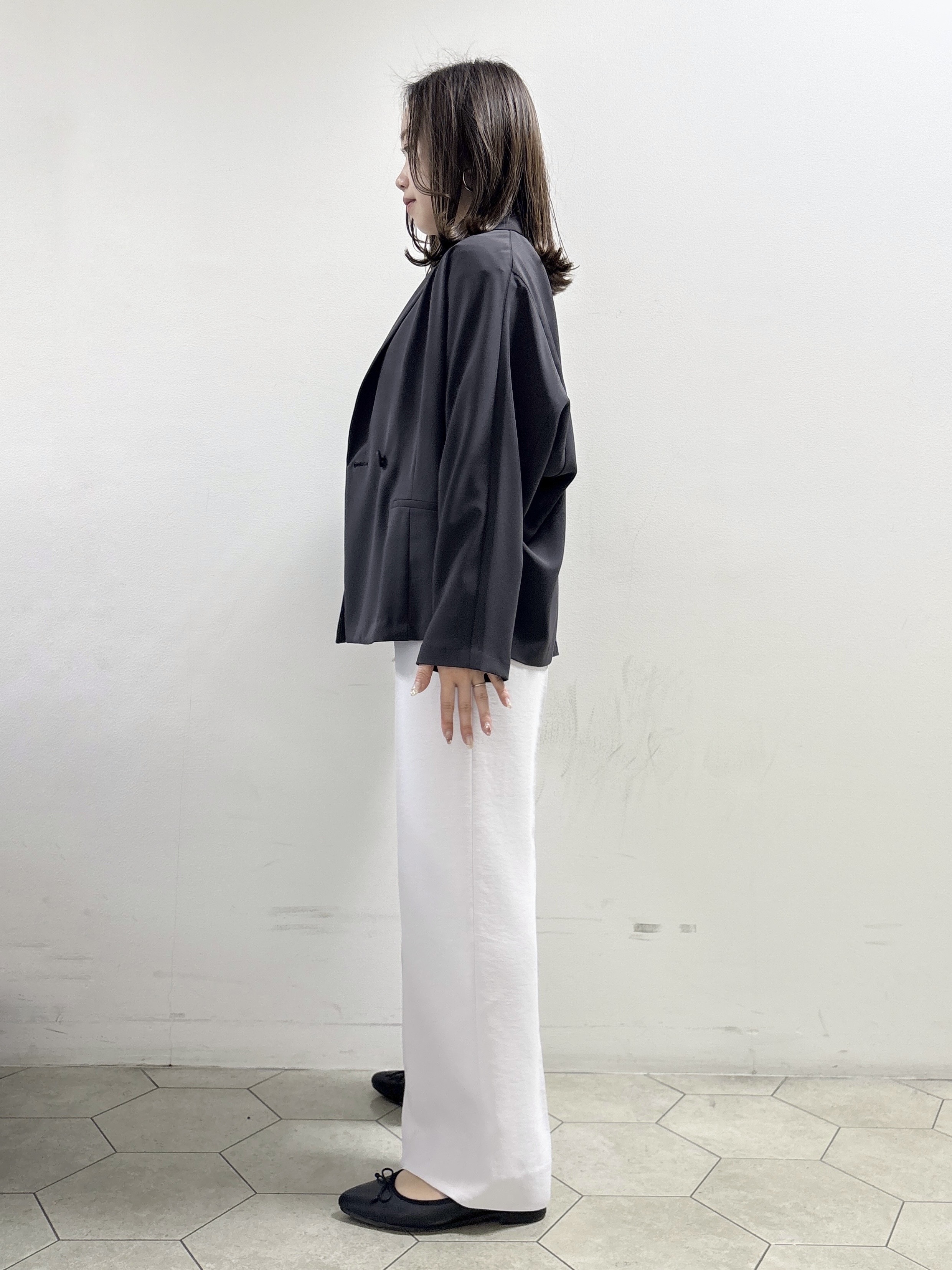 kahoさんの「INDIVI｜【接触冷感／透湿／着る日傘】ドルマンダブルジャケット」を使ったコーディネート
