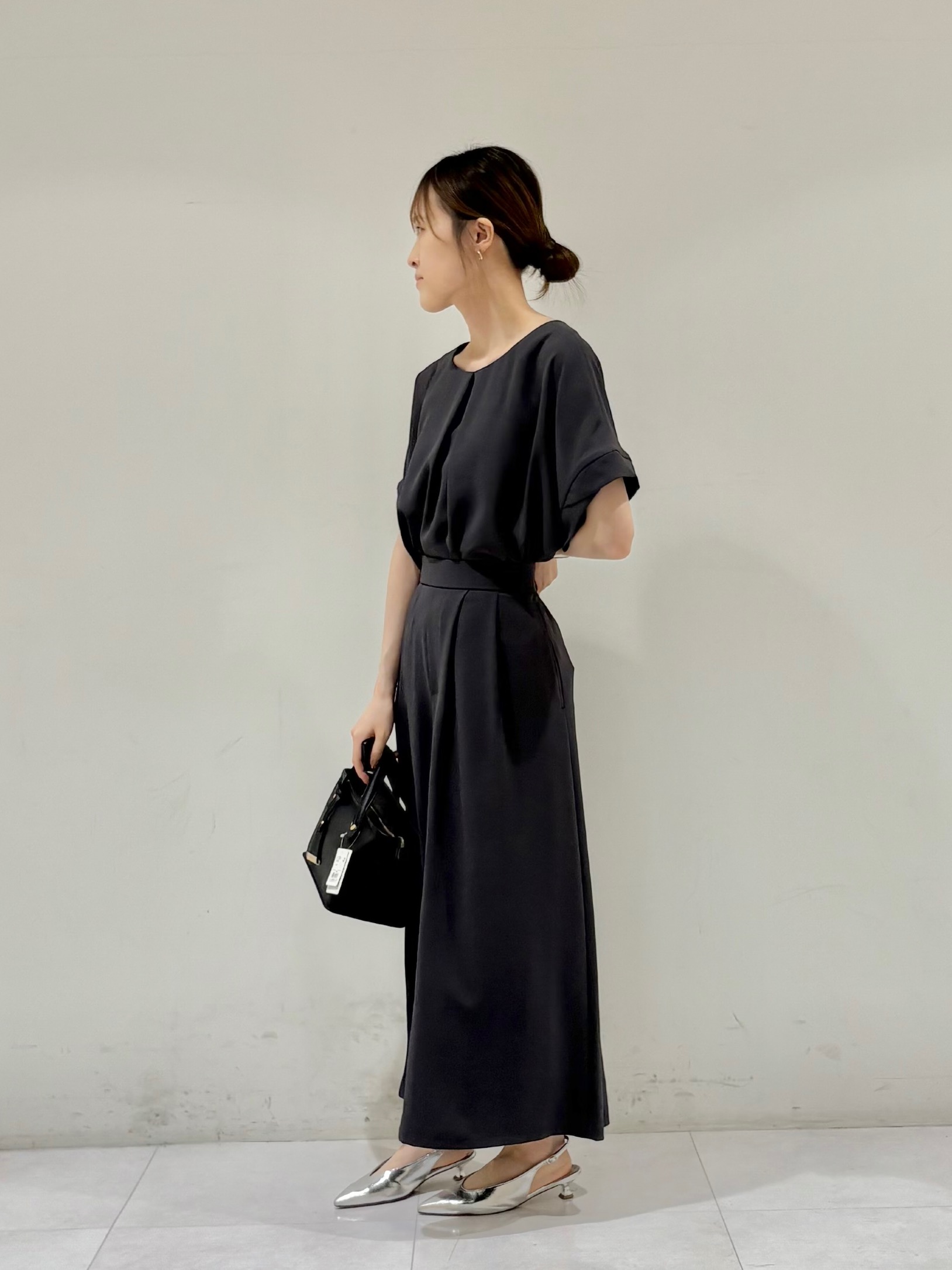 kyokaさんの「UNTITLED｜【セットアップ可/UVカット/前後2WAY】リラクシーフレンチスリーブブラウス」を使ったコーディネート