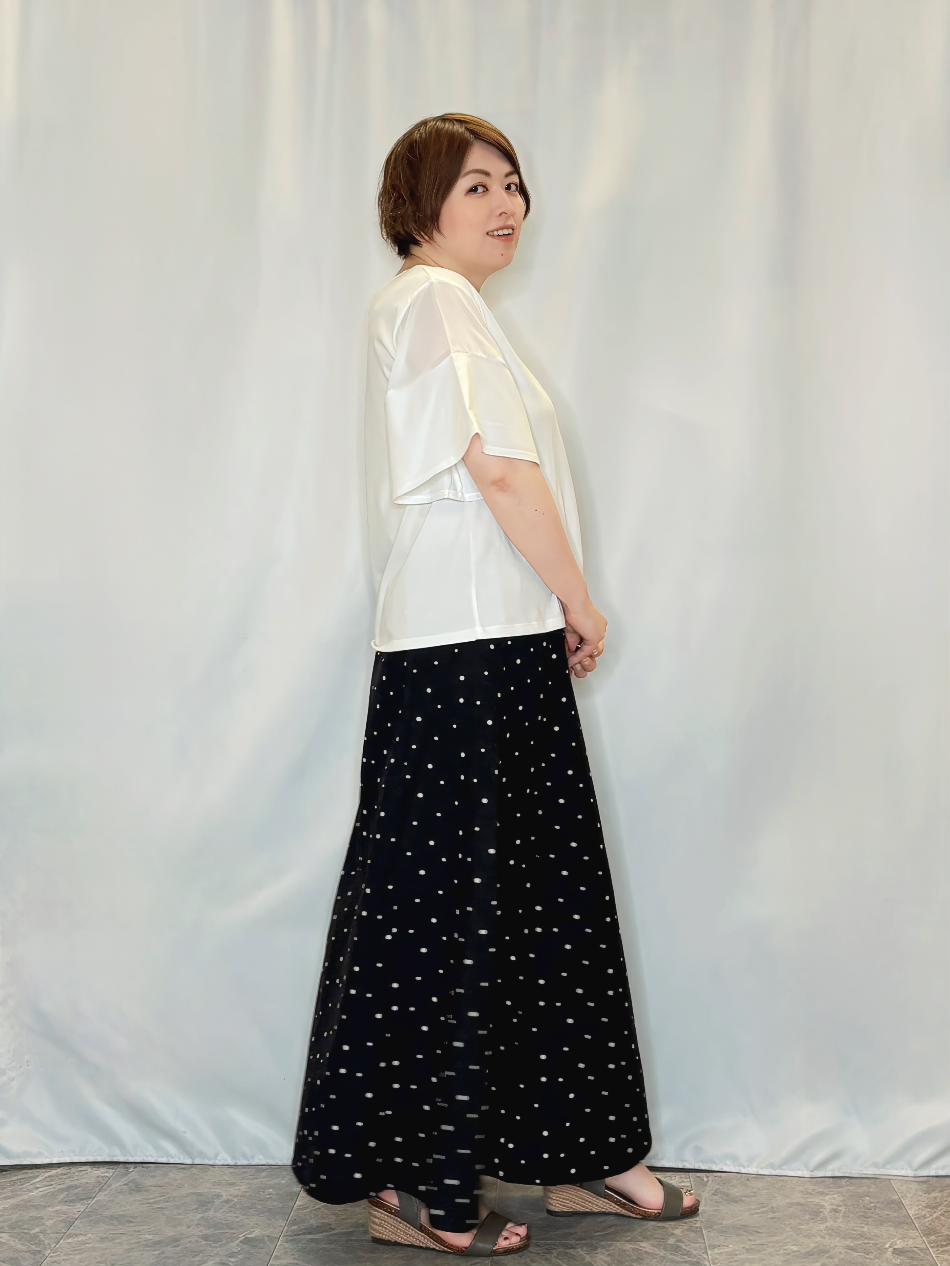 たみさんの「SHOO･LA･RUE｜【洗濯機可/S-LL】オンにもオフにも マルチに使えるボタンレスカーディガン」を使ったコーディネート