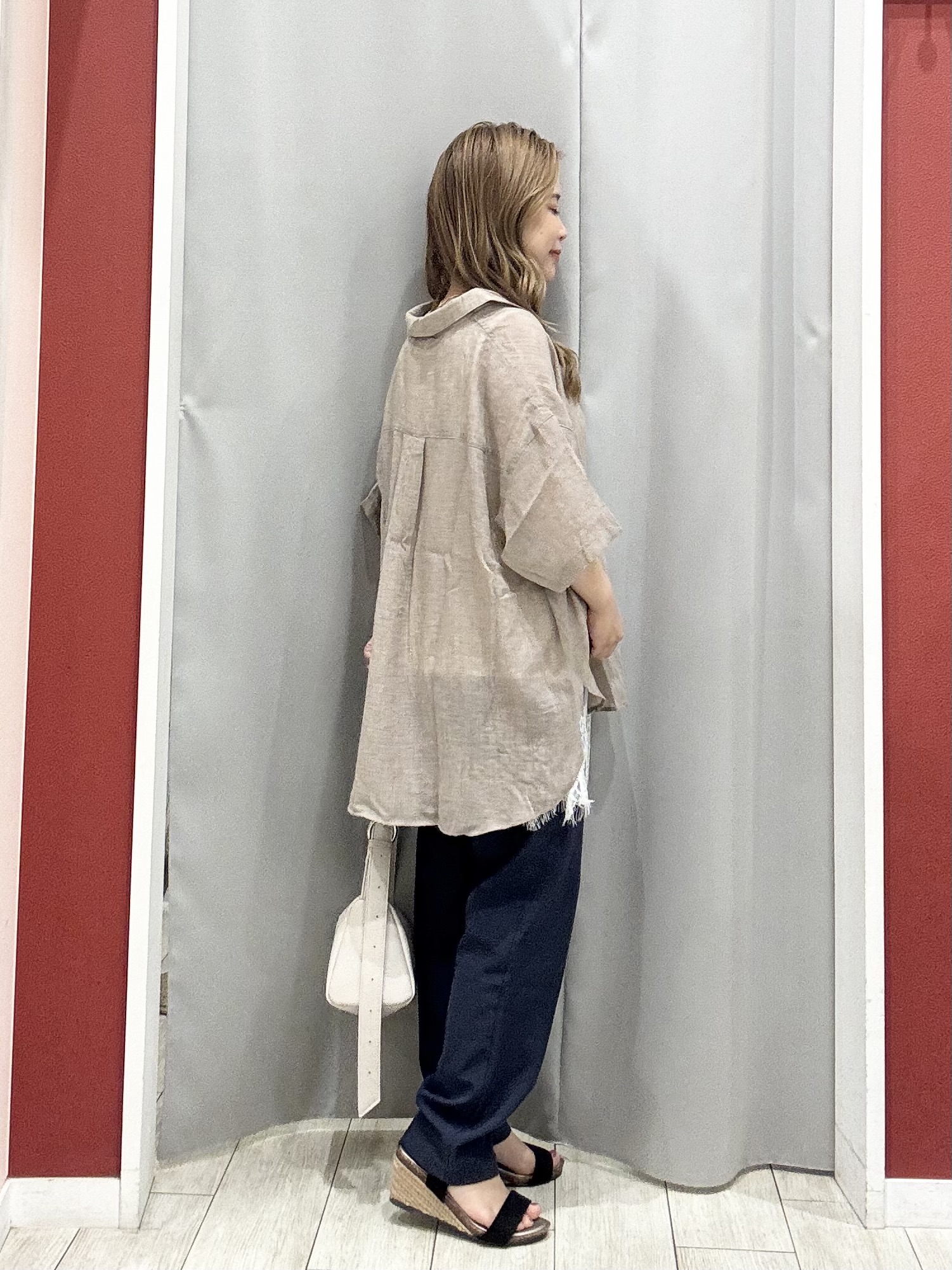 shioさんの「SHOO･LA･RUE｜【S-LL】ナチュラルに決まる 半袖シアーシャツジャケット」を使ったコーディネート
