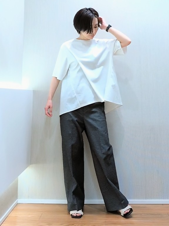 ミズタさんの「UNTITLED｜【洗える/Tシャツ】異素材ドッキングプルオーバー」を使ったコーディネート