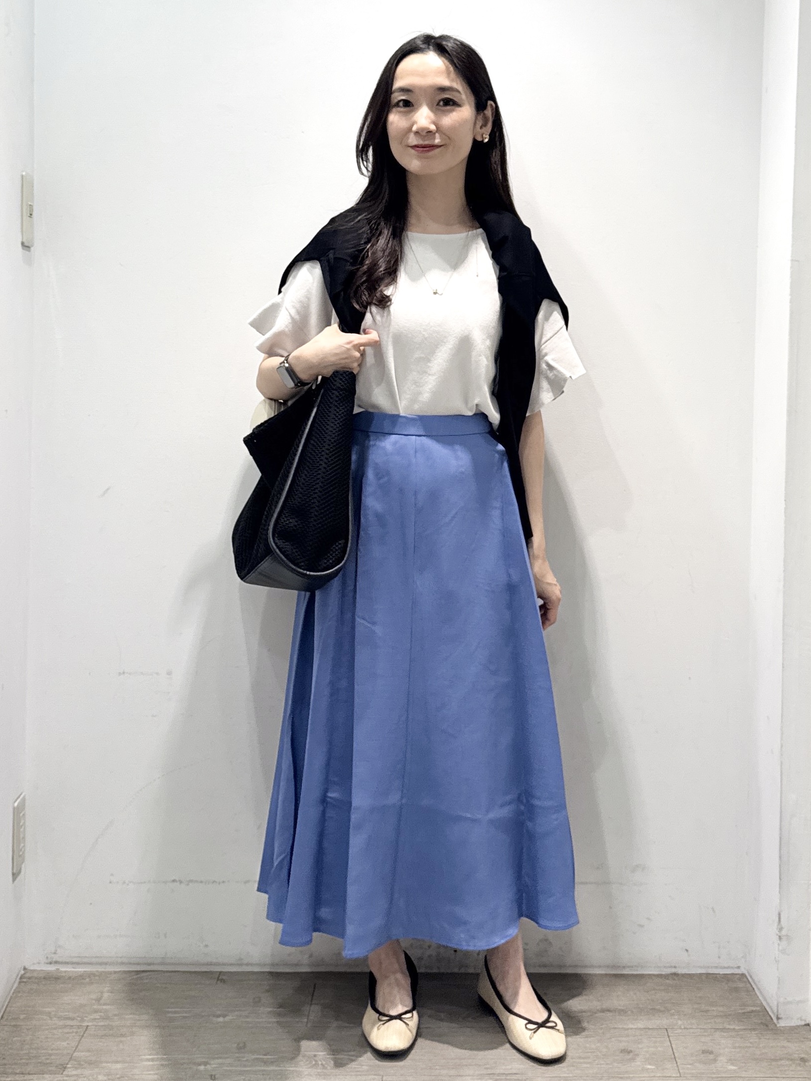 yuicciさんの「OPAQUE.CLIP｜【UV／接触冷感】Vネックリラクシーニットカーディガン《洗濯機OK／抗ピル》」を使ったコーディネート