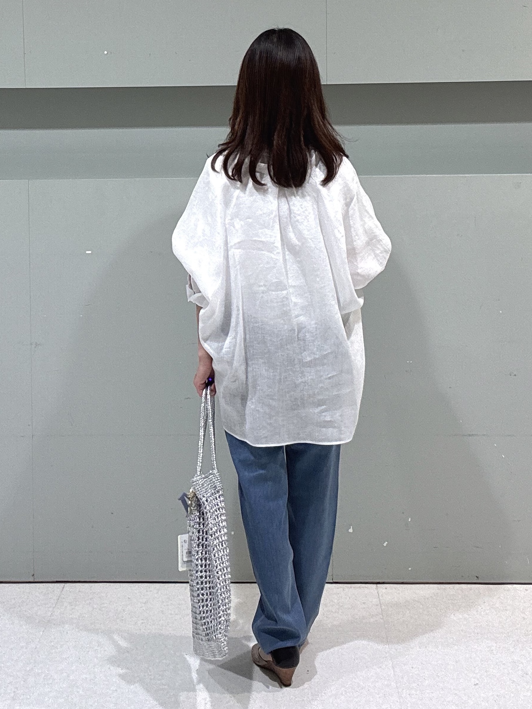 makiさんの「UNTITLED｜【麻100】リネンドルマンシャツ」を使ったコーディネート