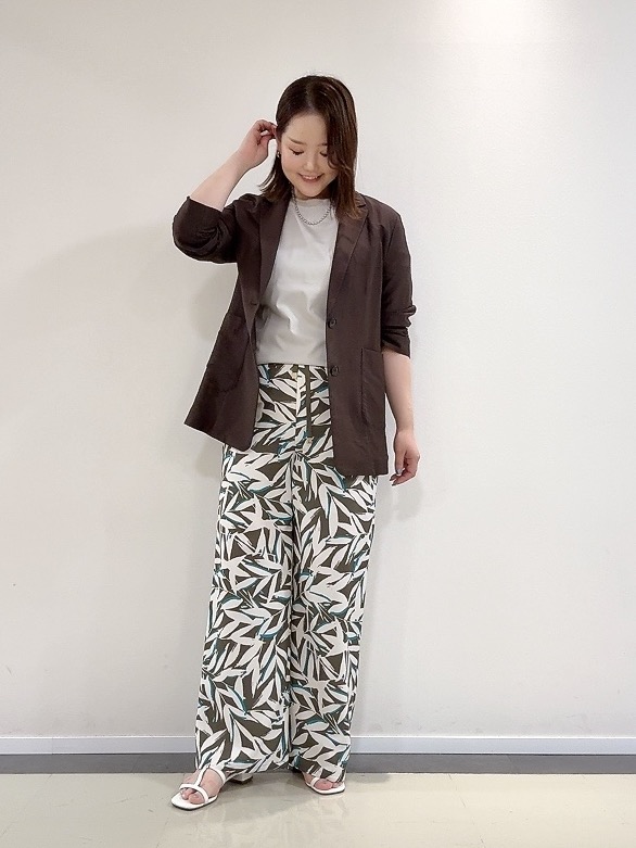 YUIさんの「UNTITLED｜◆【程よいシアー感/洗える】エアリーバイオジャケット」を使ったコーディネート