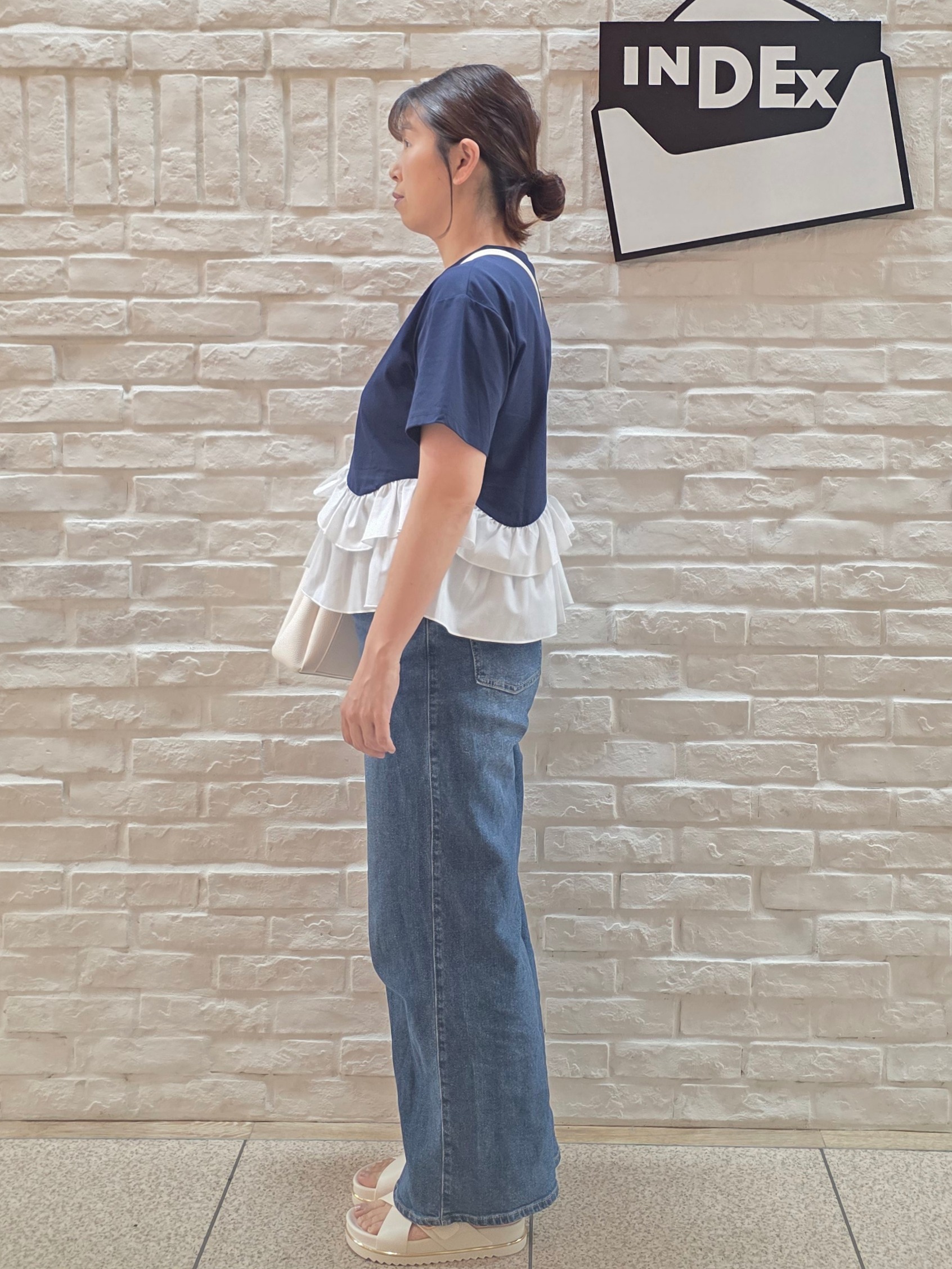 mamiさんの「index｜裾フリルドッキングTシャツ【洗濯機OK】」を使ったコーディネート