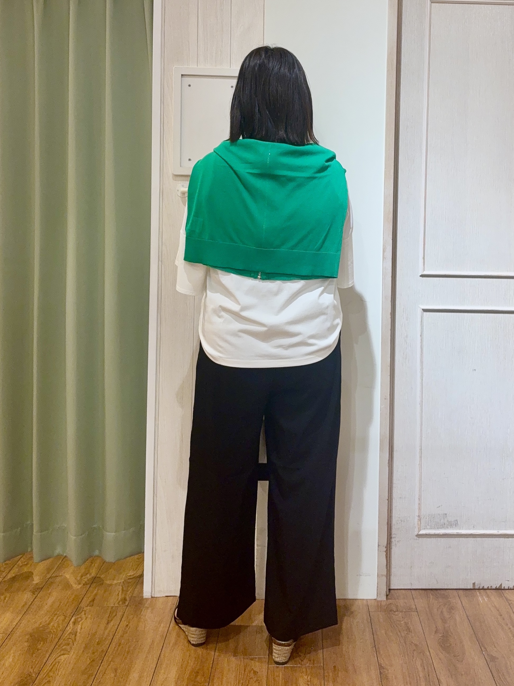 kumaさんの「SHOO･LA･RUE｜【洗濯機可/S-LL】程よいVネックですっきり魅せる ジップアップ 7分袖シアーカーディガン」を使ったコーディネート