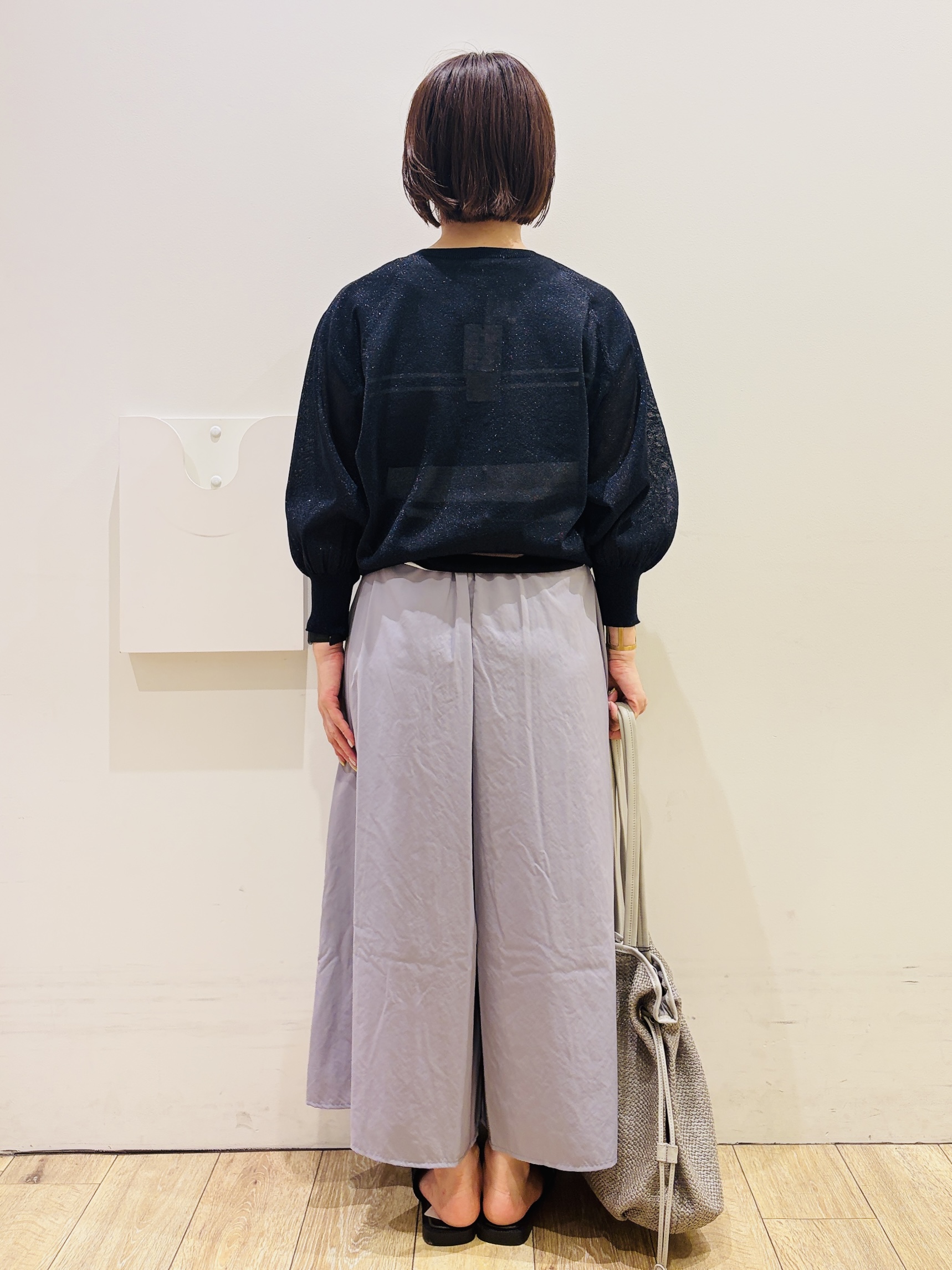YUKOさんの「index｜表面デザイン フープピアス」を使ったコーディネート
