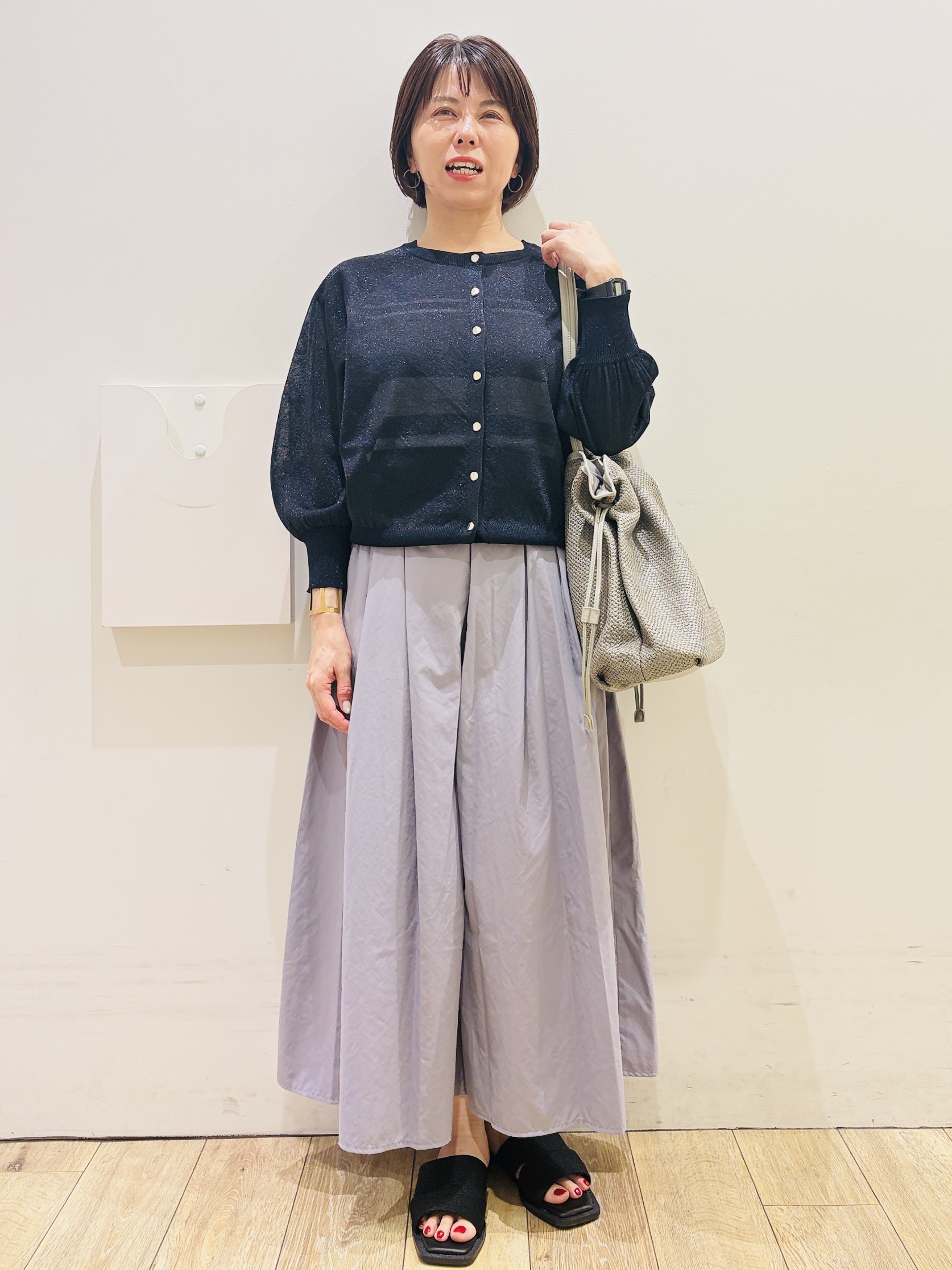 YUKOさんの「index｜表面デザイン フープピアス」を使ったコーディネート