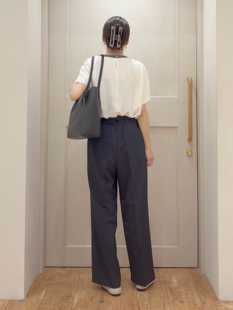 tamuさんの「SHOO･LA･RUE｜【UV/通勤】洗濯後しわになりにくい 上品配色ブラウス」を使ったコーディネート