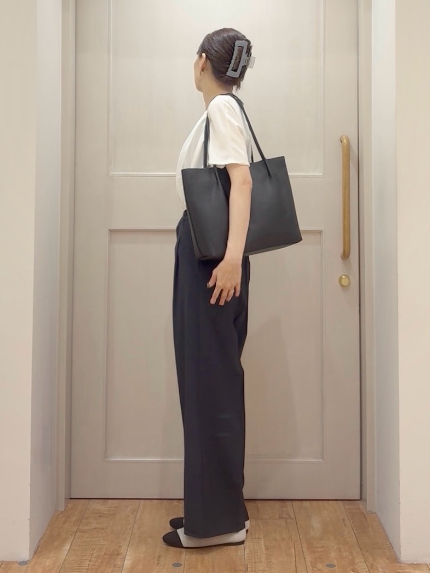 tamuさんの「SHOO･LA･RUE｜【UV/通勤】洗濯後しわになりにくい 上品配色ブラウス」を使ったコーディネート