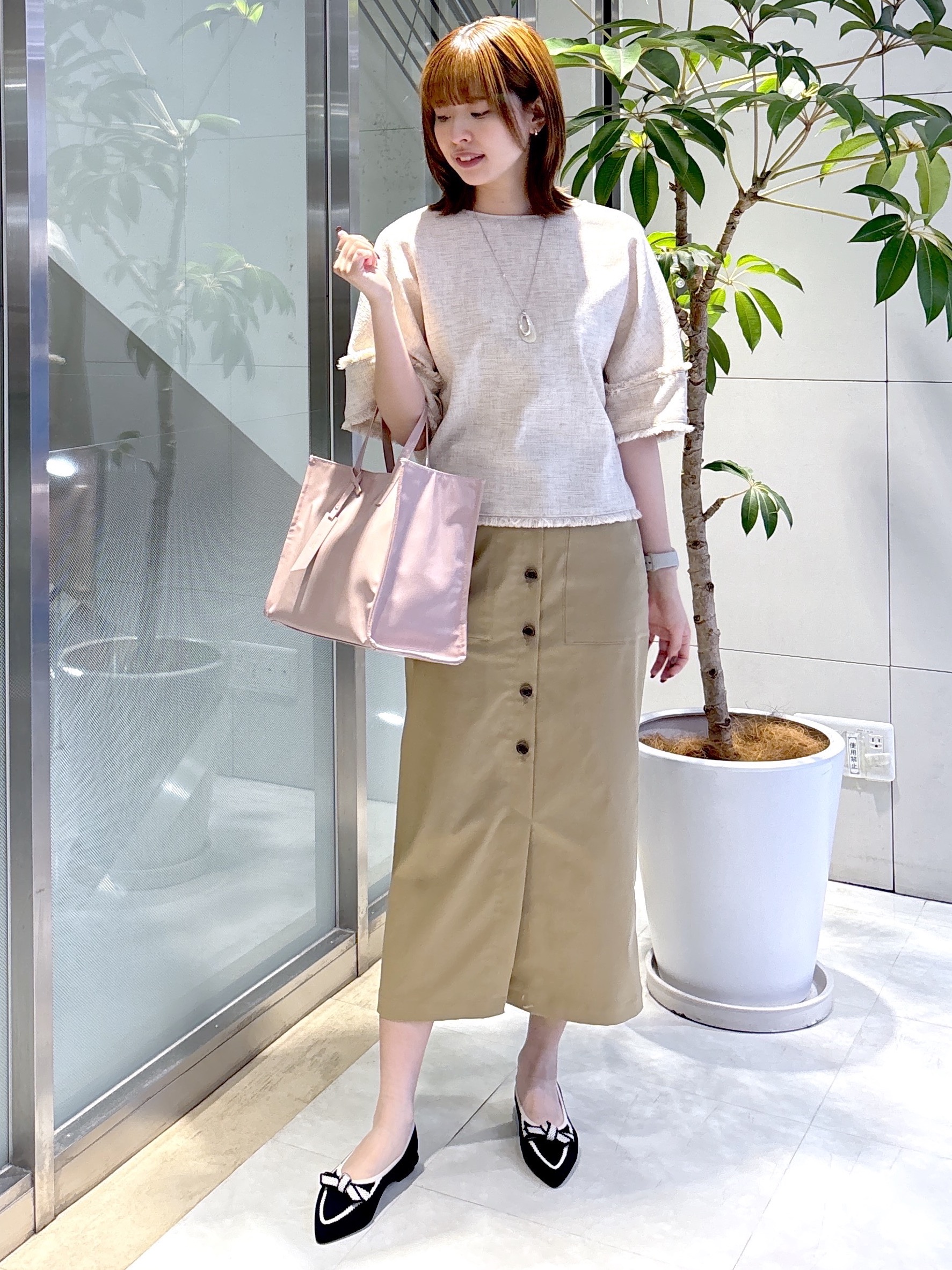 yukaさんの「UNTITLED｜◆ドライミックスツィードブラウス」を使ったコーディネート