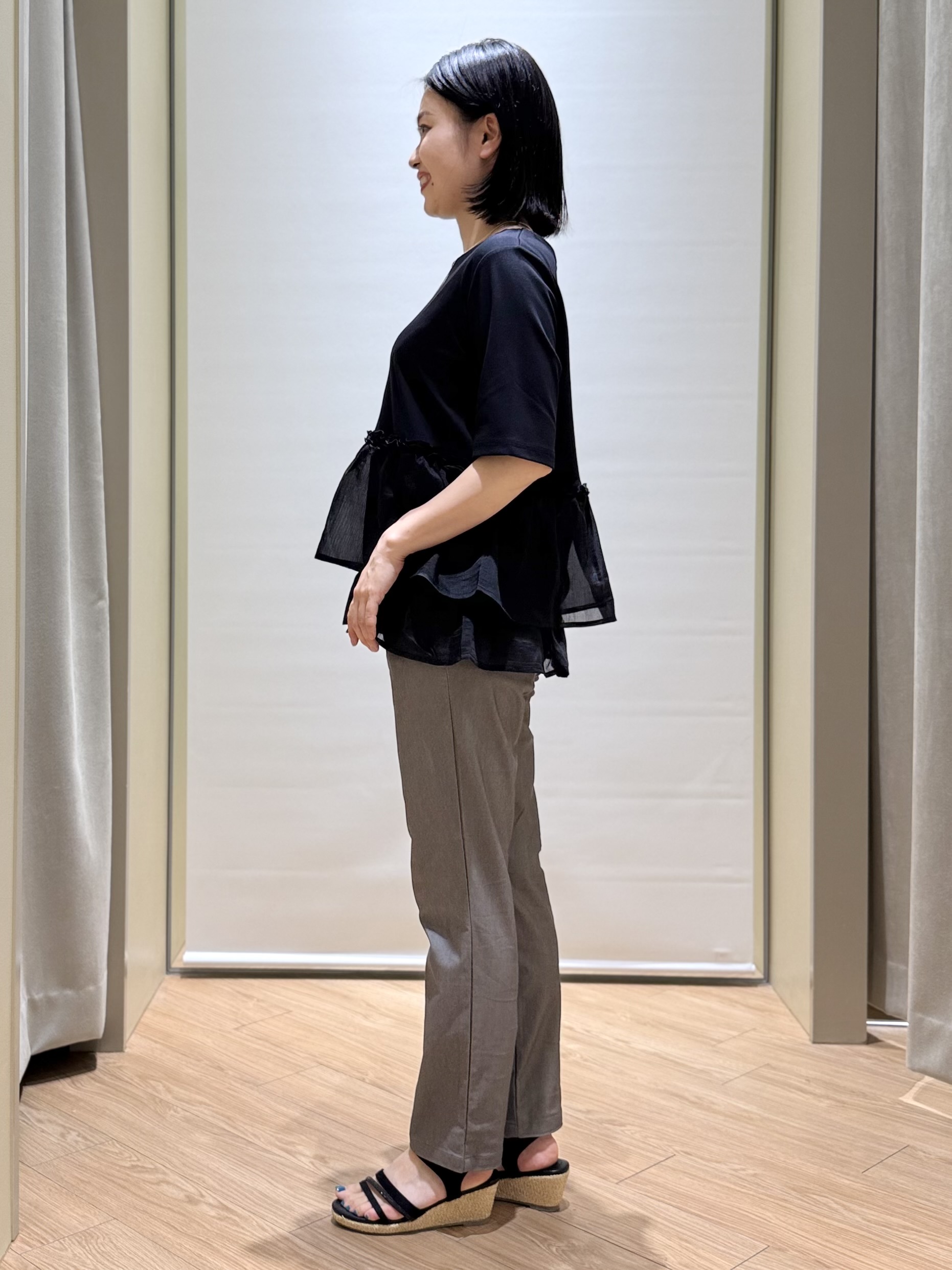 あんりさんの「grove｜【体型カバー】INせず決まる、ウエストシアーフリルTシャツ」を使ったコーディネート