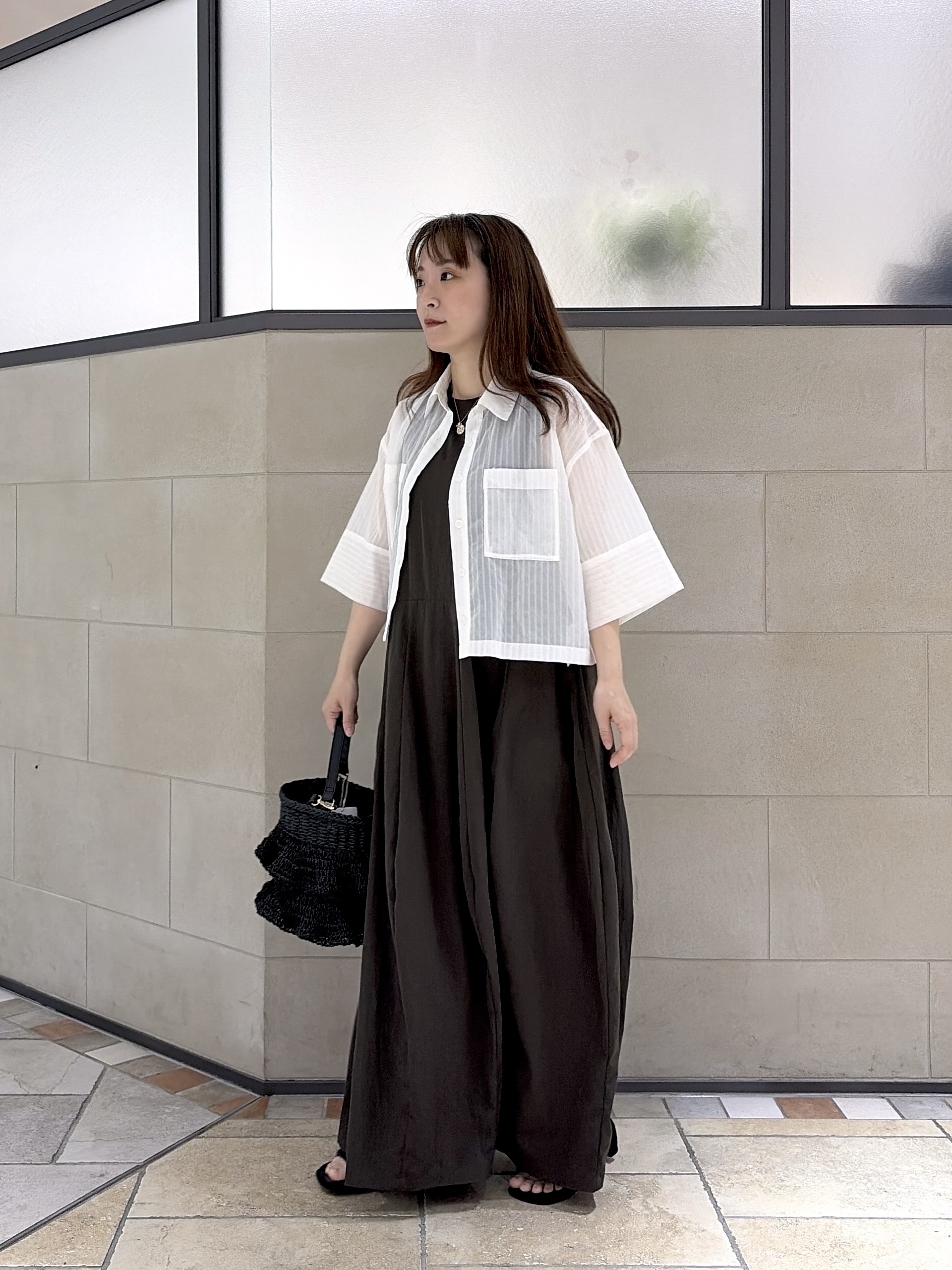 よねさんの「INDIVI｜ボックスシルエットシアーシャツ【接触冷感】」を使ったコーディネート