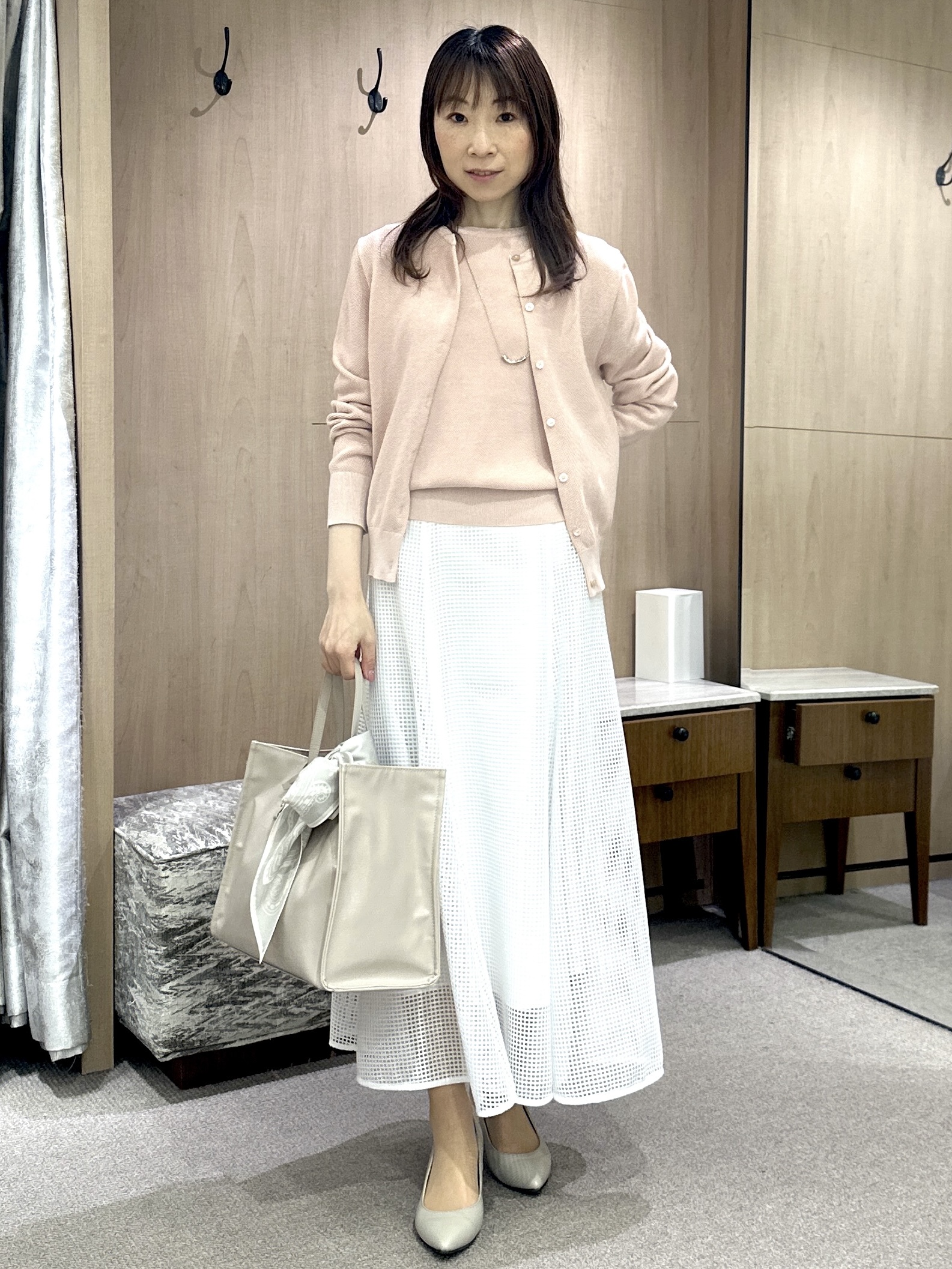 Miwaさんの「UNTITLED｜◆【アンサンブル可】ラメ混クルーネックカーディガン」を使ったコーディネート