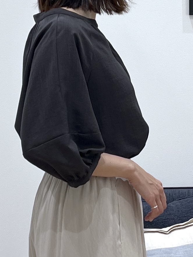 canaさんの「Dessin｜【洗える】スキッパーライトブラウス」を使ったコーディネート