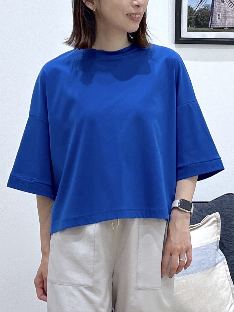 canaさんの「Dessin｜【体型カバー】美光沢カットソーボクシーシルエット」を使ったコーディネート