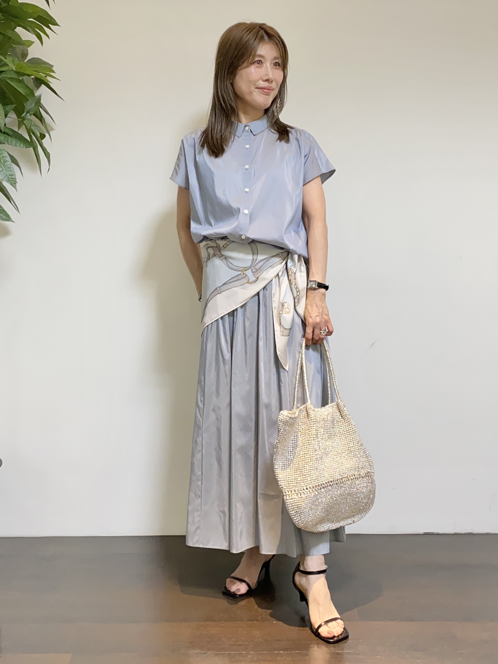 tomoさんの「UNTITLED｜【7色展開/ゆったり/ショート丈】シアートリコットカーディガン」を使ったコーディネート